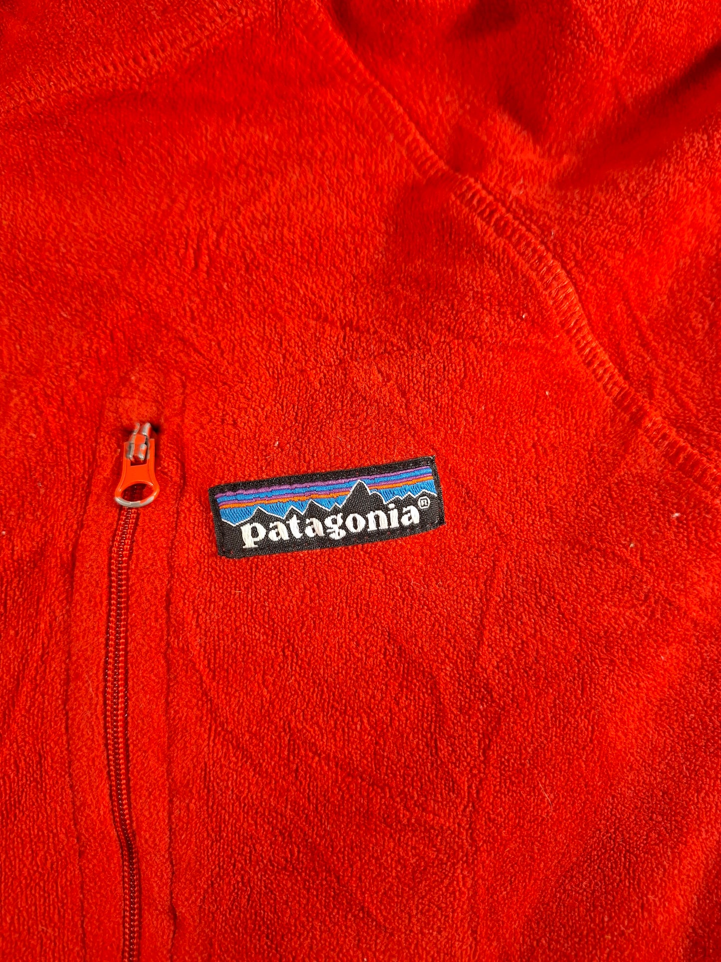 001503 – Patagonia Fleece Jacket – Red, Size M