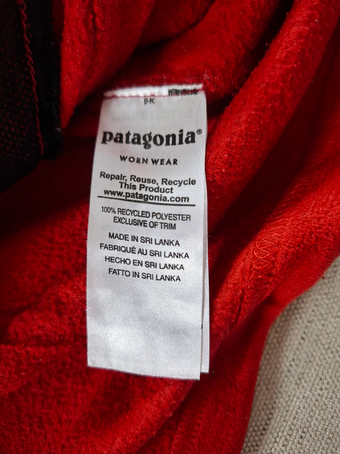 001503 – Patagonia Fleece Jacket – Red, Size M