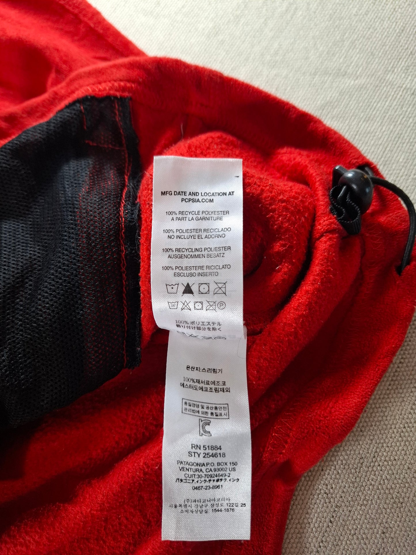 001503 – Patagonia Fleece Jacket – Red, Size M