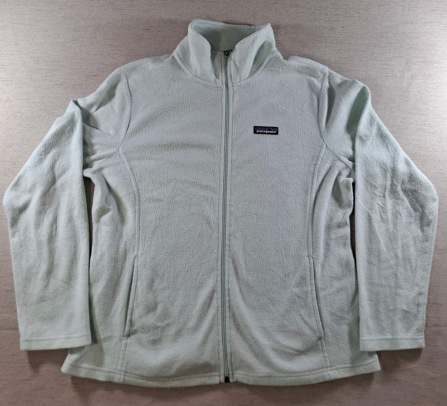 001504 – Patagonia Fleece Jacket – White/Mint, Size Women's L