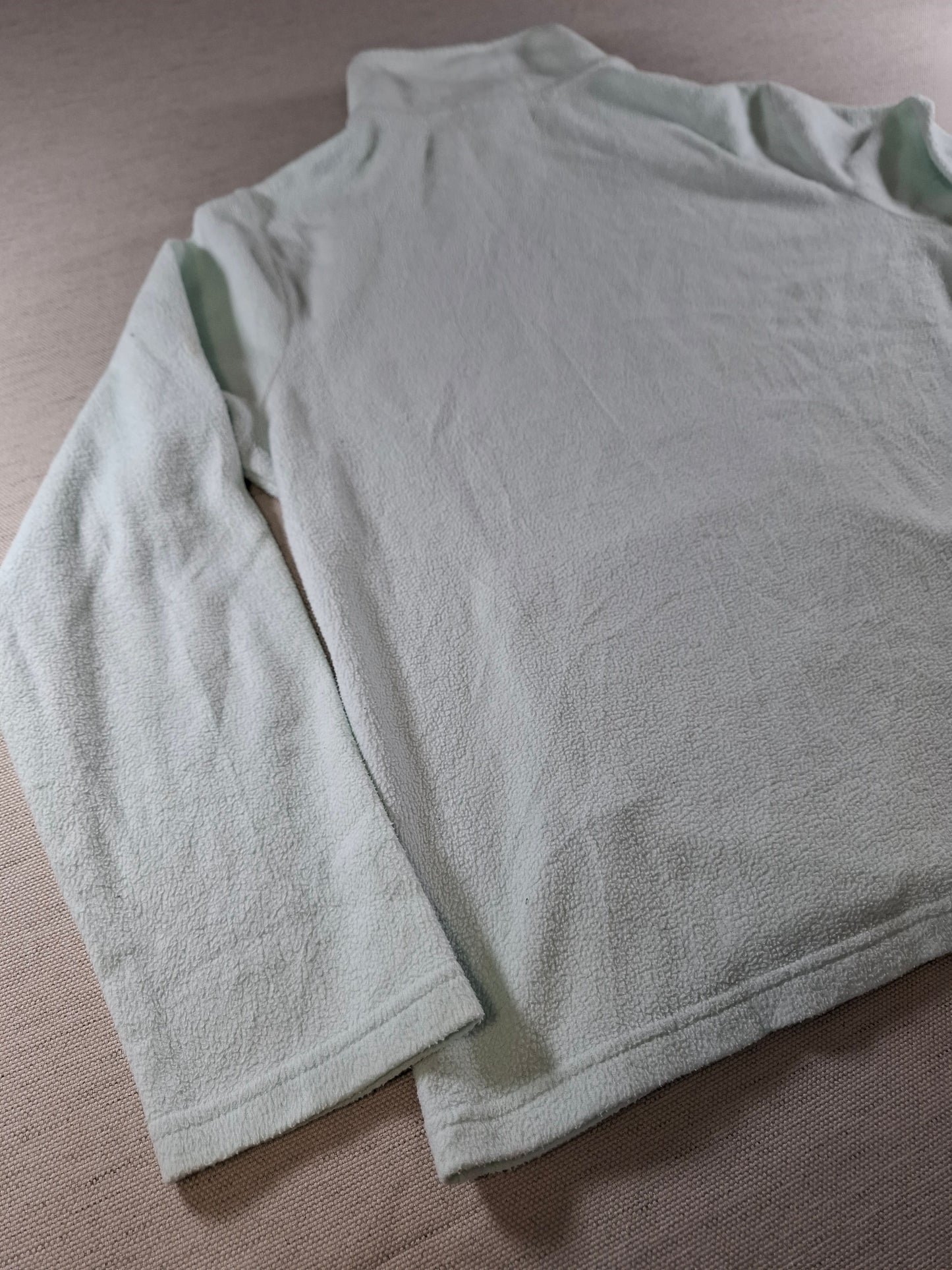 001504 – Patagonia Fleece Jacket – White/Mint, Size Women's L