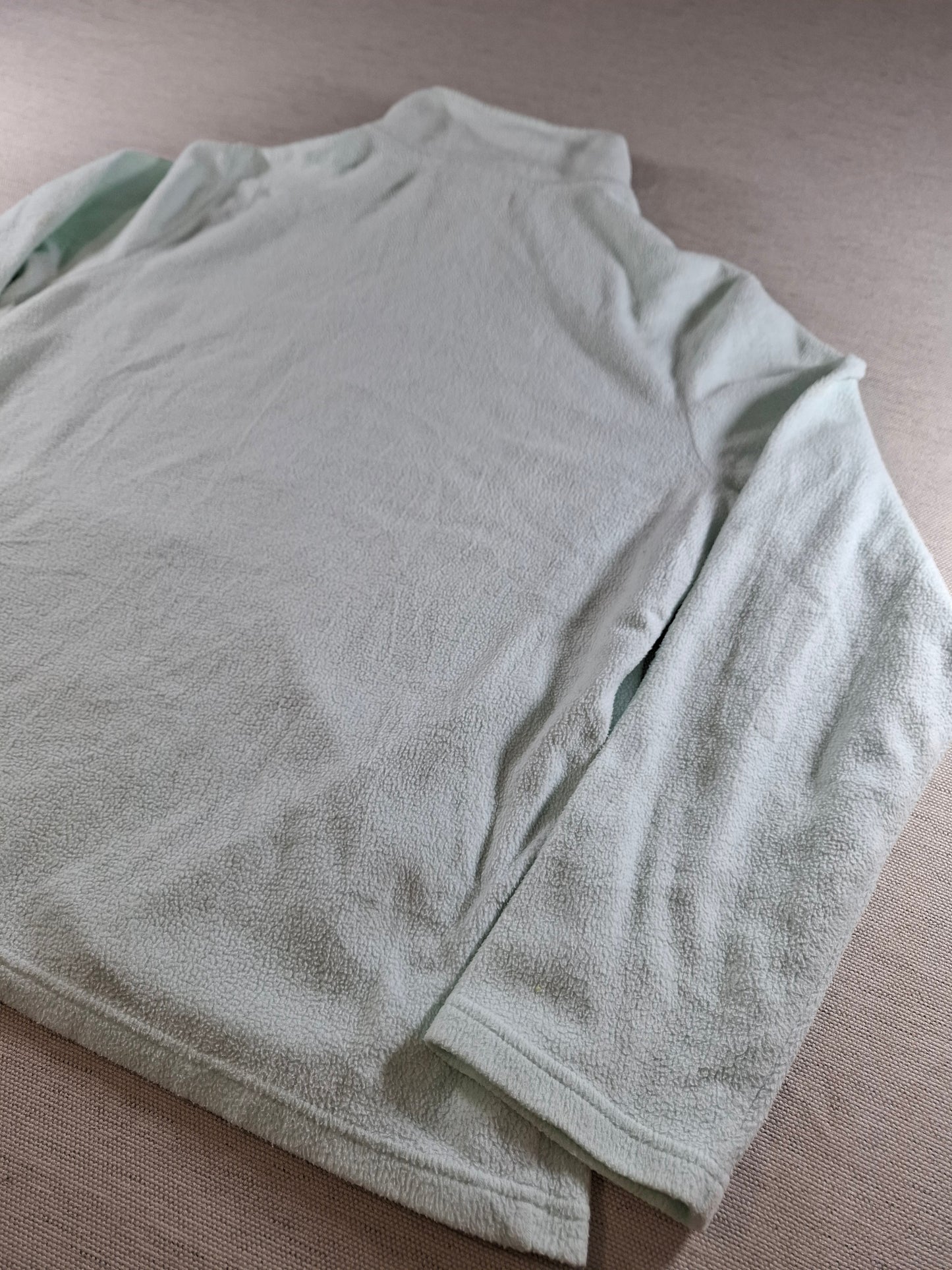 001504 – Patagonia Fleece Jacket – White/Mint, Size Women's L