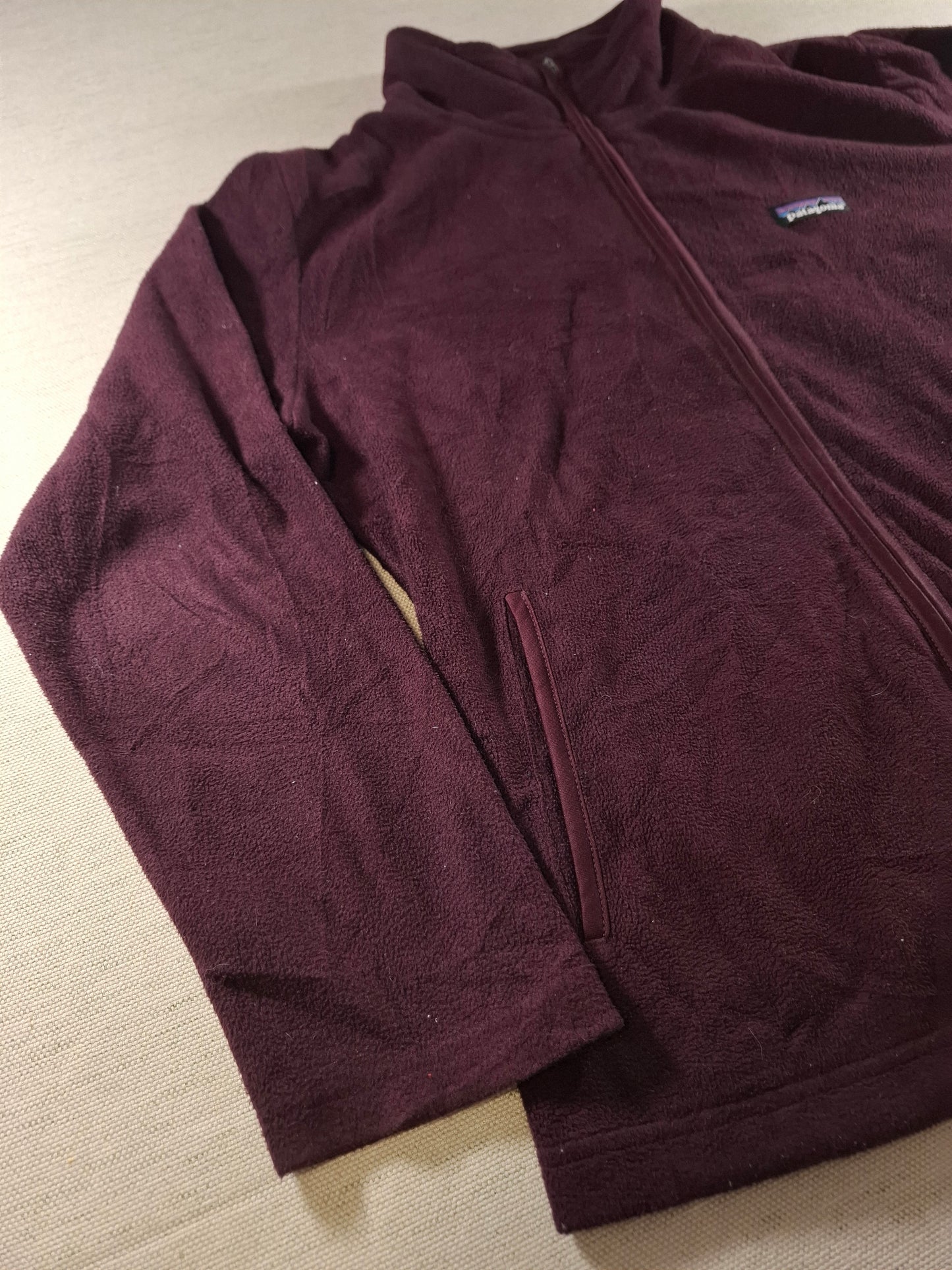 001505 – Patagonia Fleece Jacket – Purple, Size L