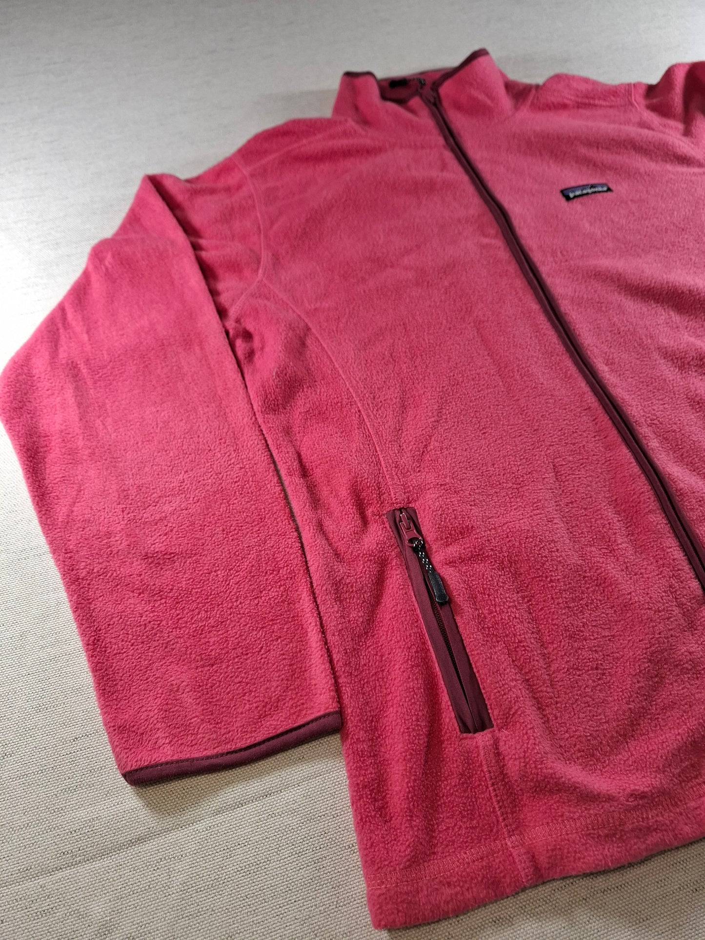001506 – Patagonia Fleece Jacket – Pink, Size Women's L