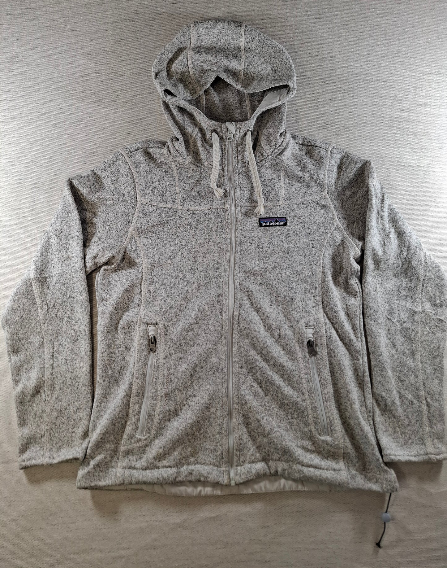 001507 – Patagonia Fleece Hoodie – Grey, Size Women's M