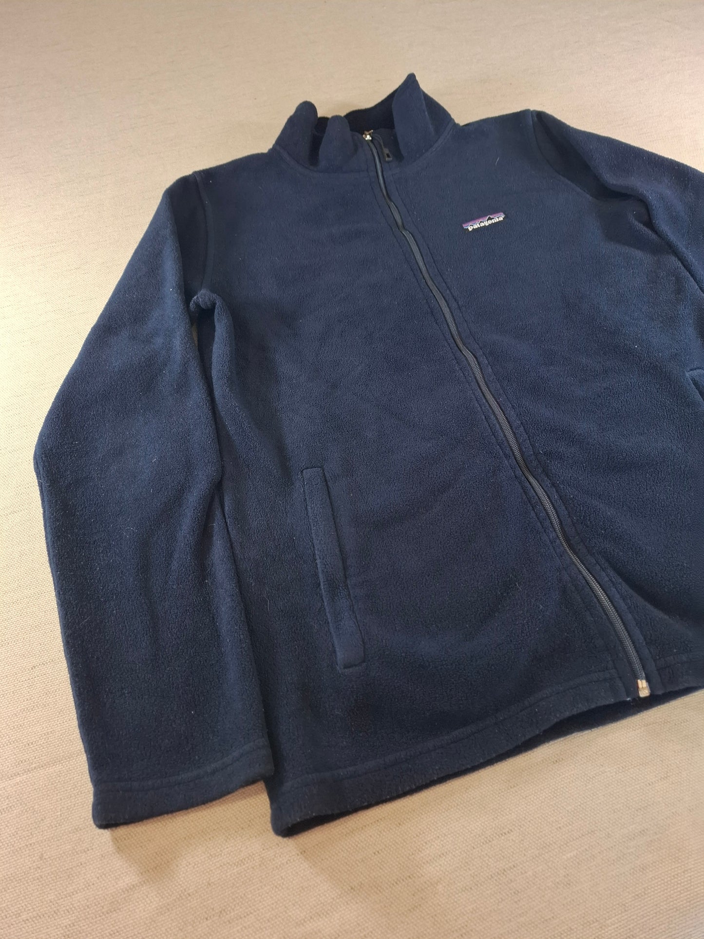 001528 – Patagonia Fleece Jacket – Navy, Size Women's M