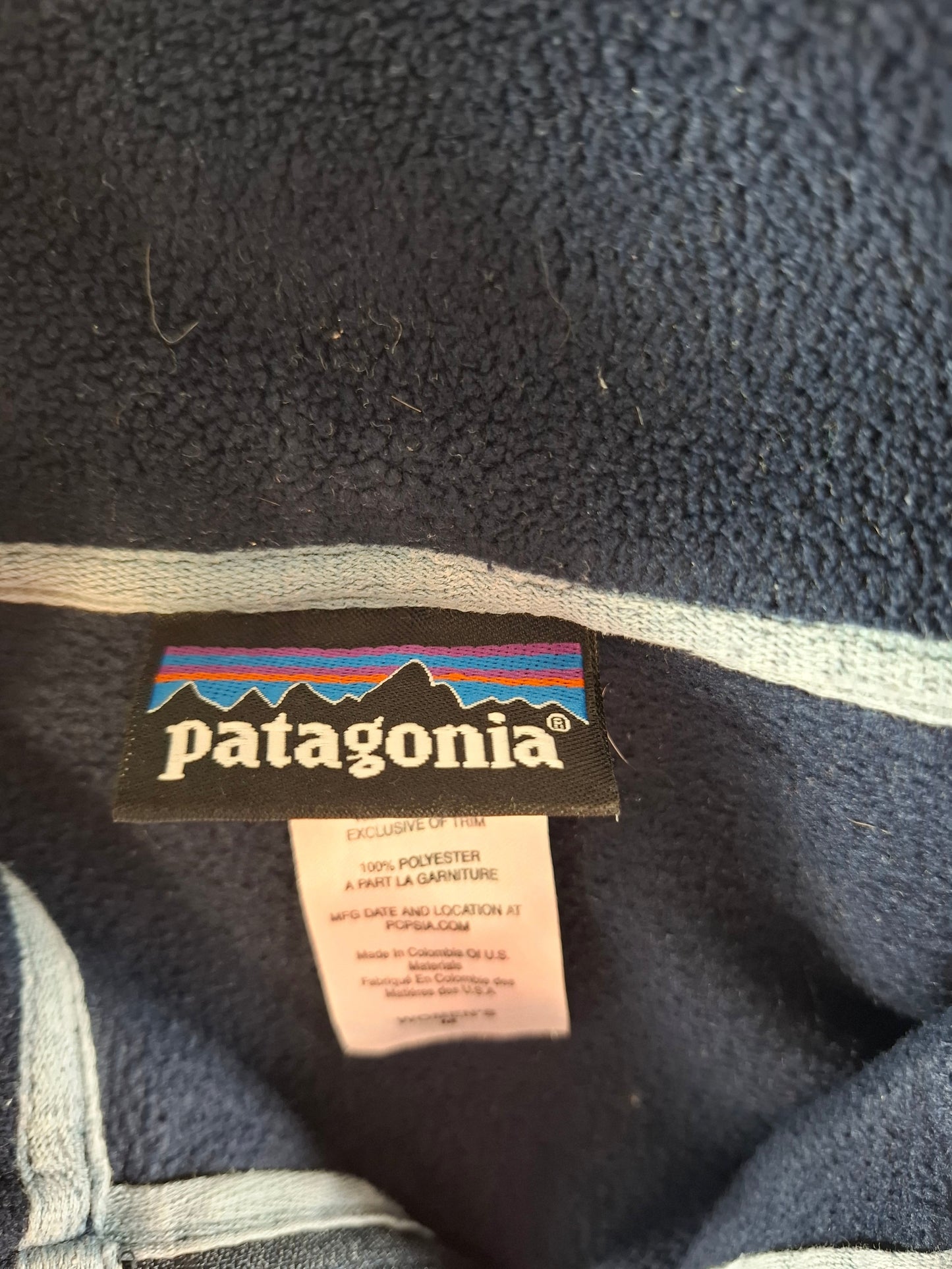 001528 – Patagonia Fleece Jacket – Navy, Size Women's M