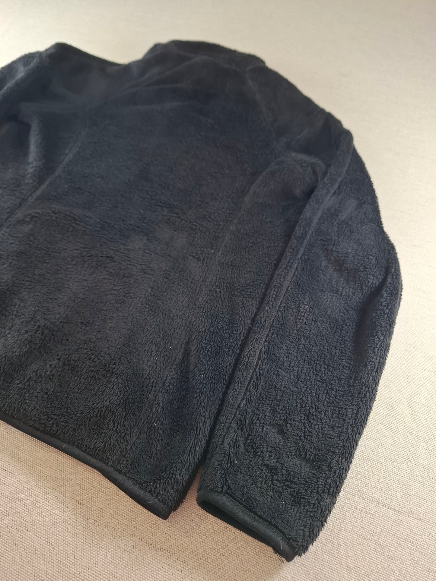 001529 – Patagonia Fleece Jacket – Black, Size M