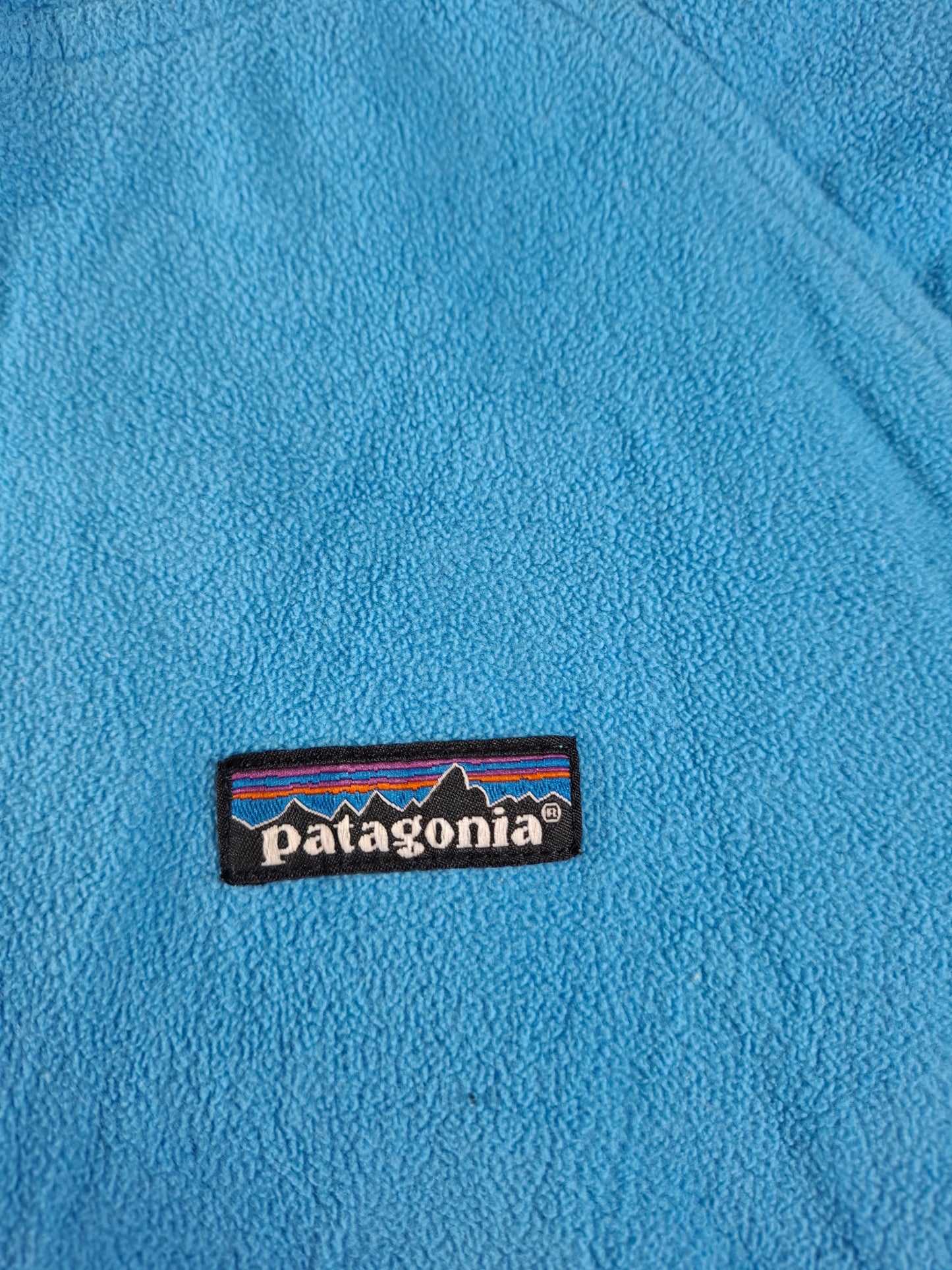 001532 – Patagonia Hoodie – Blue, Size Women's M