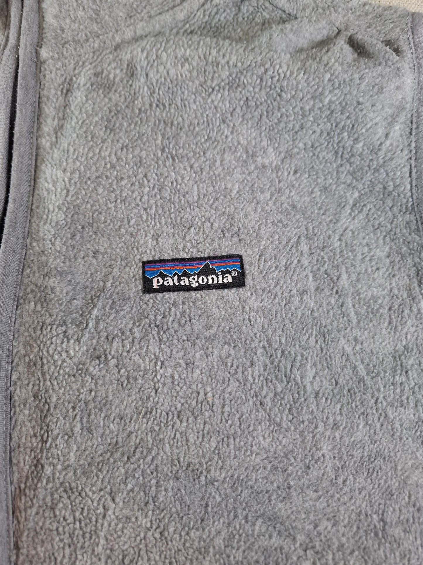 001533 – Patagonia Fleece Vest – Grey, Size Women's L