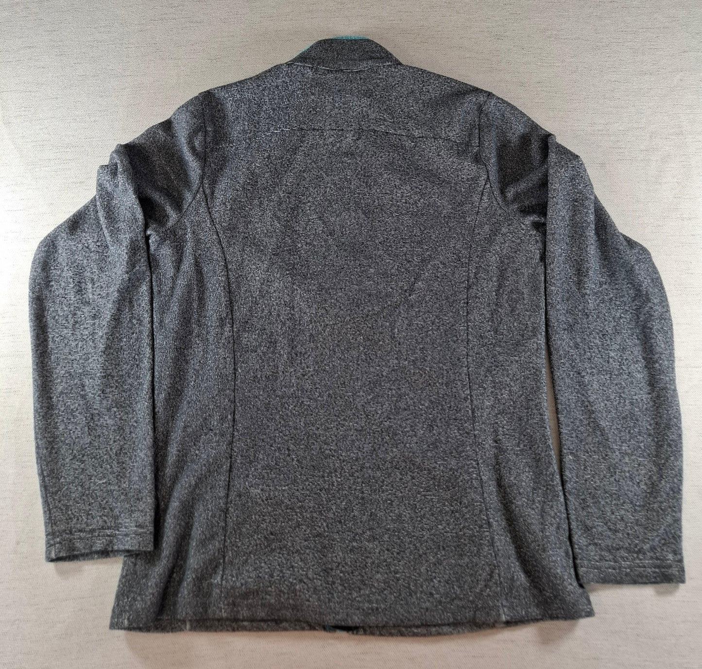 001534 – Patagonia Fleece Jacket – Grey/Mint, Size Women's M
