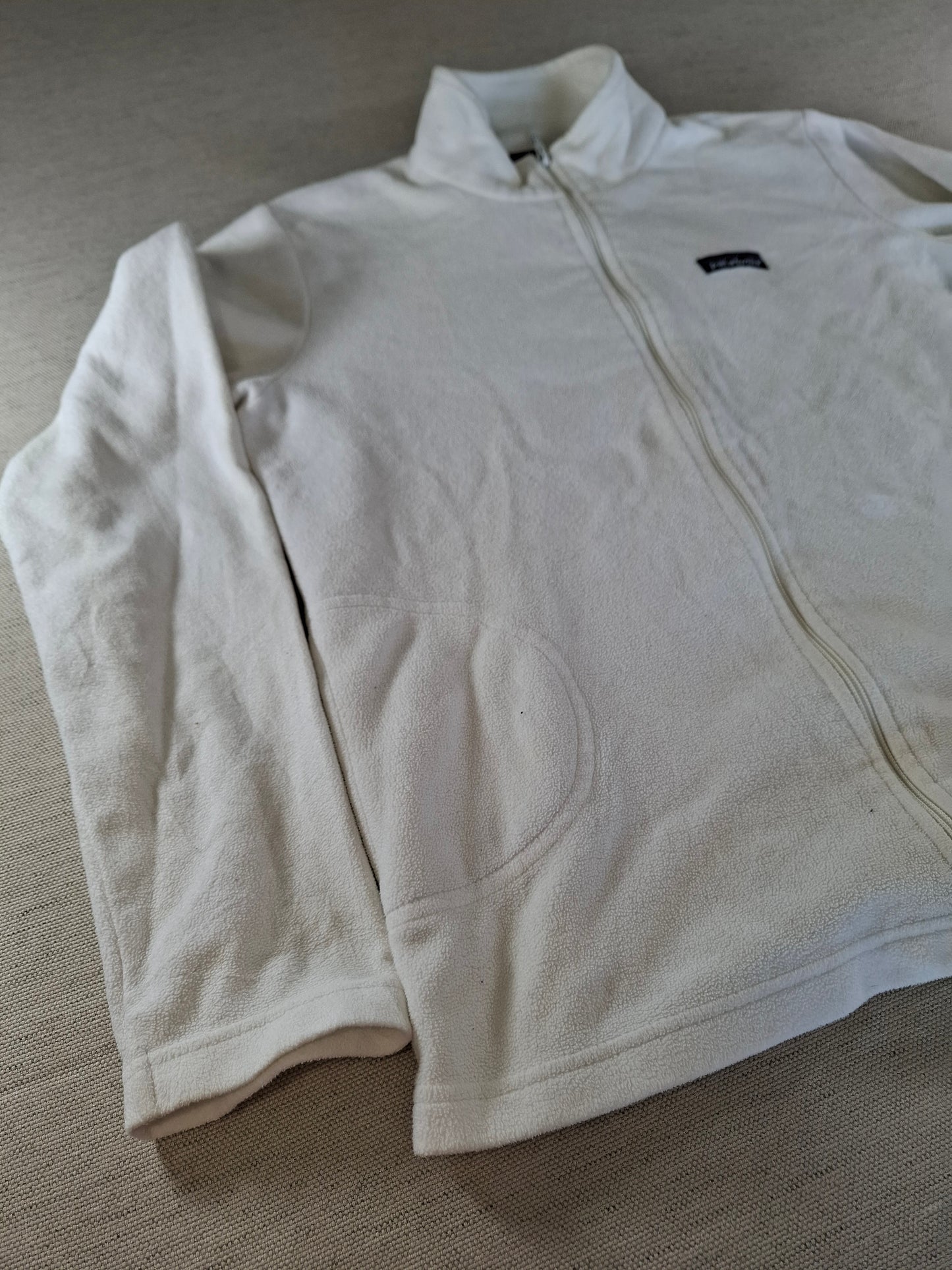 001535 – Patagonia Fleece Jacket – White, Size M