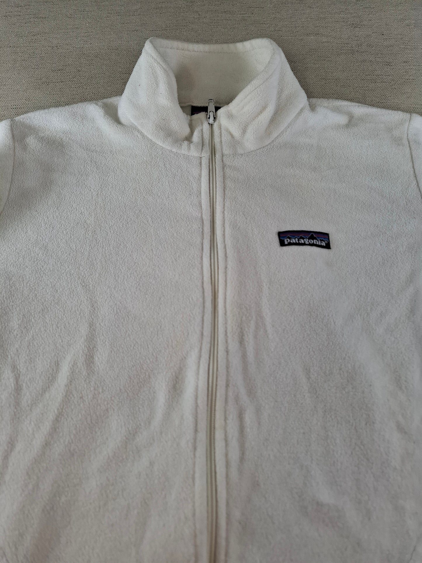 001535 – Patagonia Fleece Jacket – White, Size M