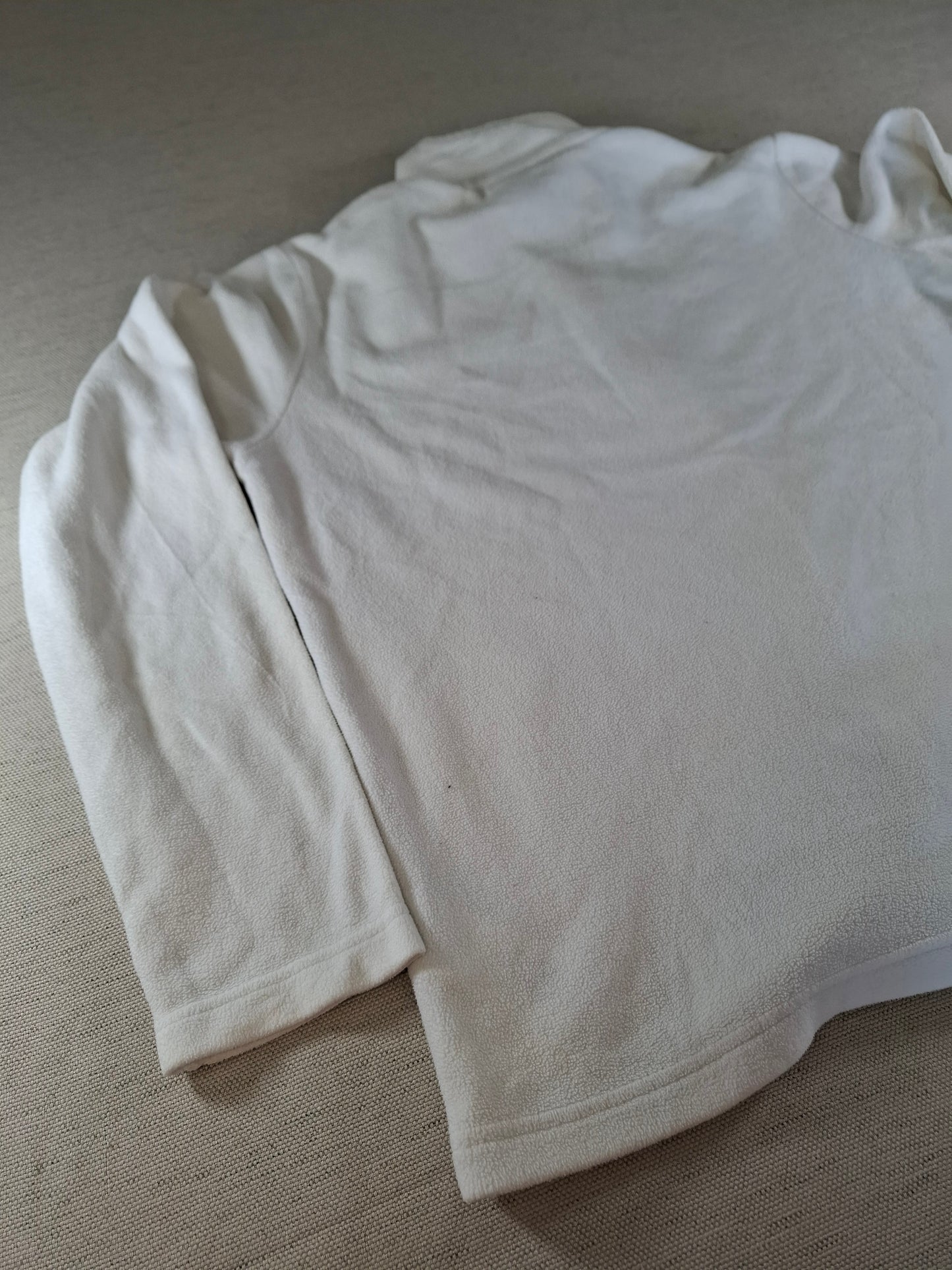 001535 – Patagonia Fleece Jacket – White, Size M