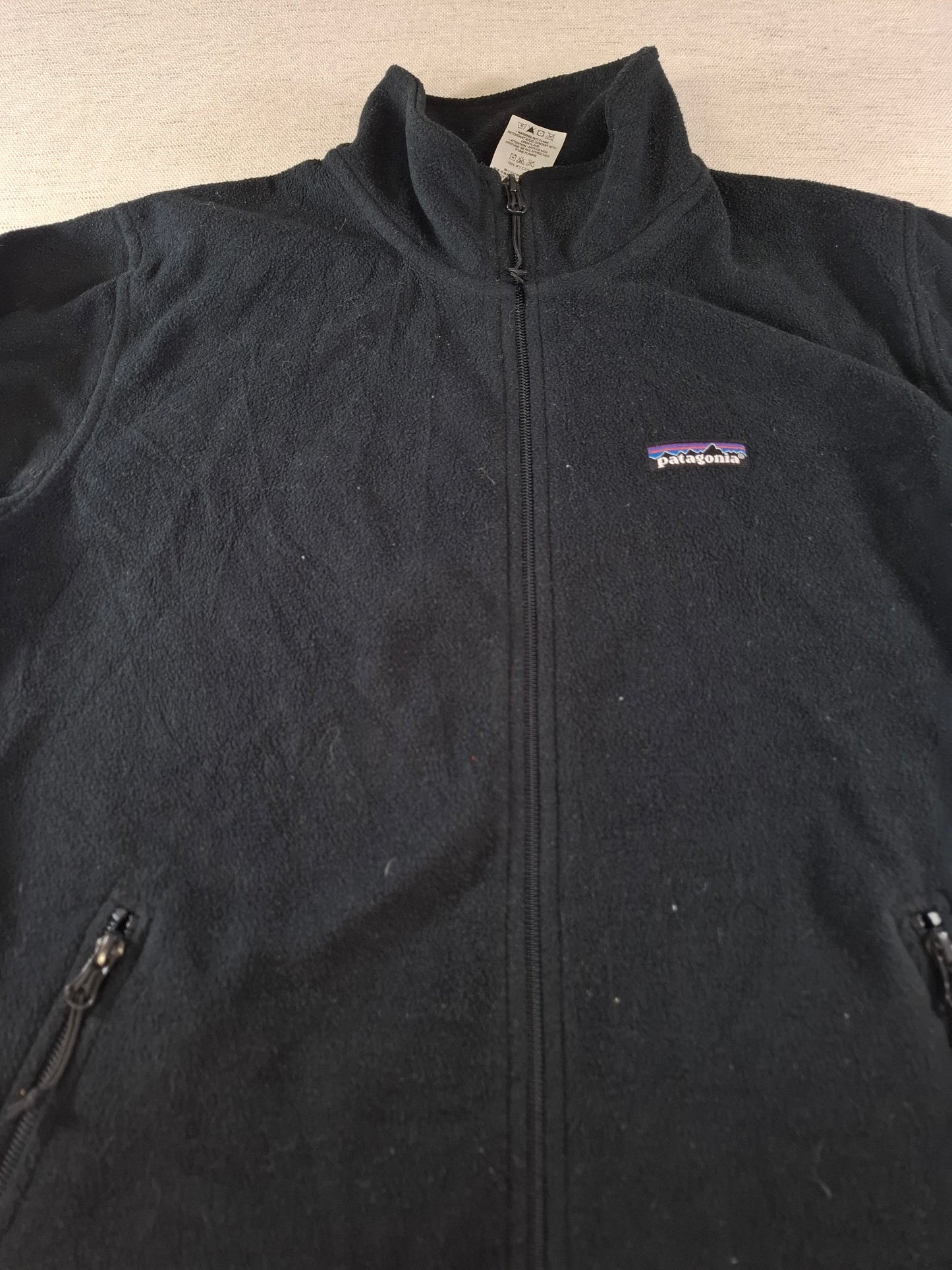 001536 – Patagonia Fleece Jacket – Black, Size M