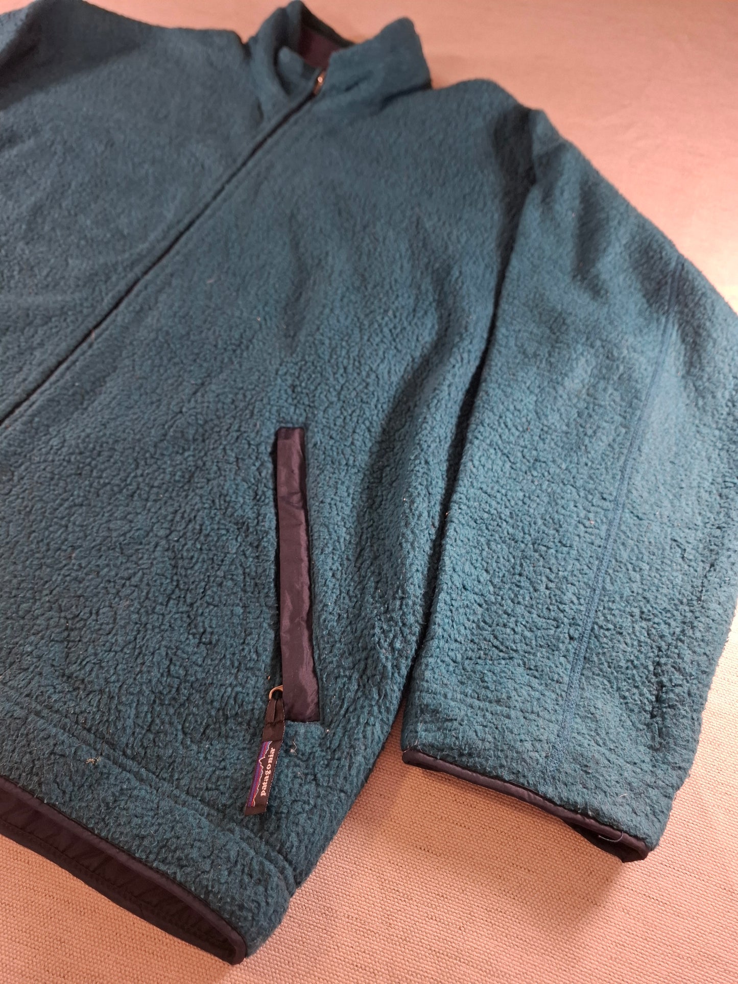 001540 – Patagonia Fleece Jacket (Synchilla) – Cream/Blue, Size XL