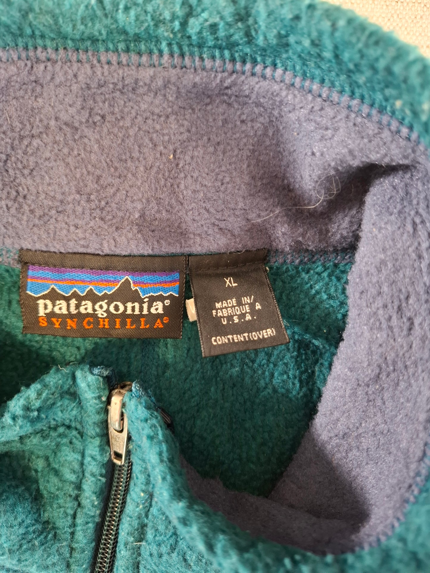 001540 – Patagonia Fleece Jacket (Synchilla) – Cream/Blue, Size XL