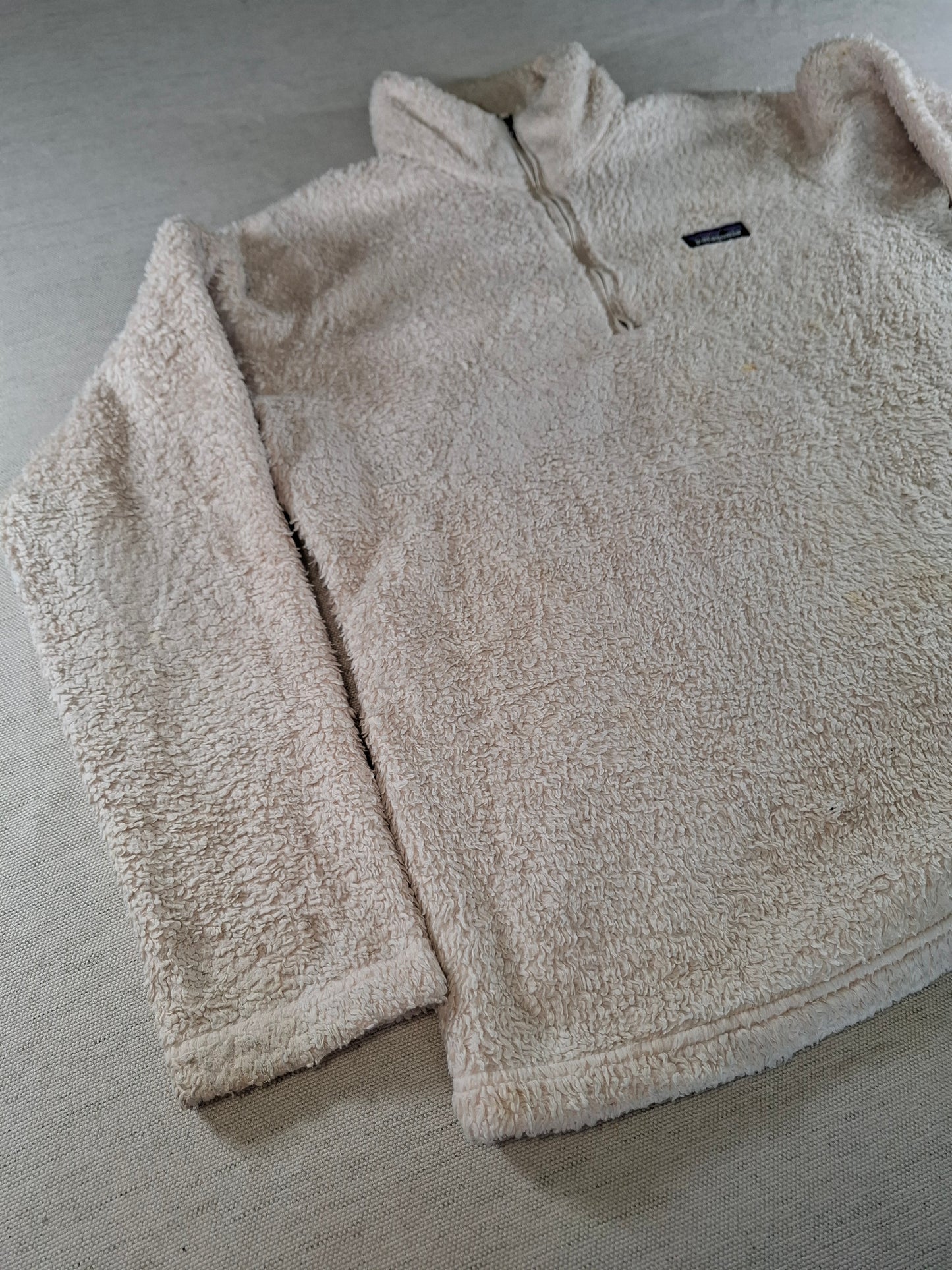 001541 – Patagonia Quarter-Zip Fleece – Cream, Size XL