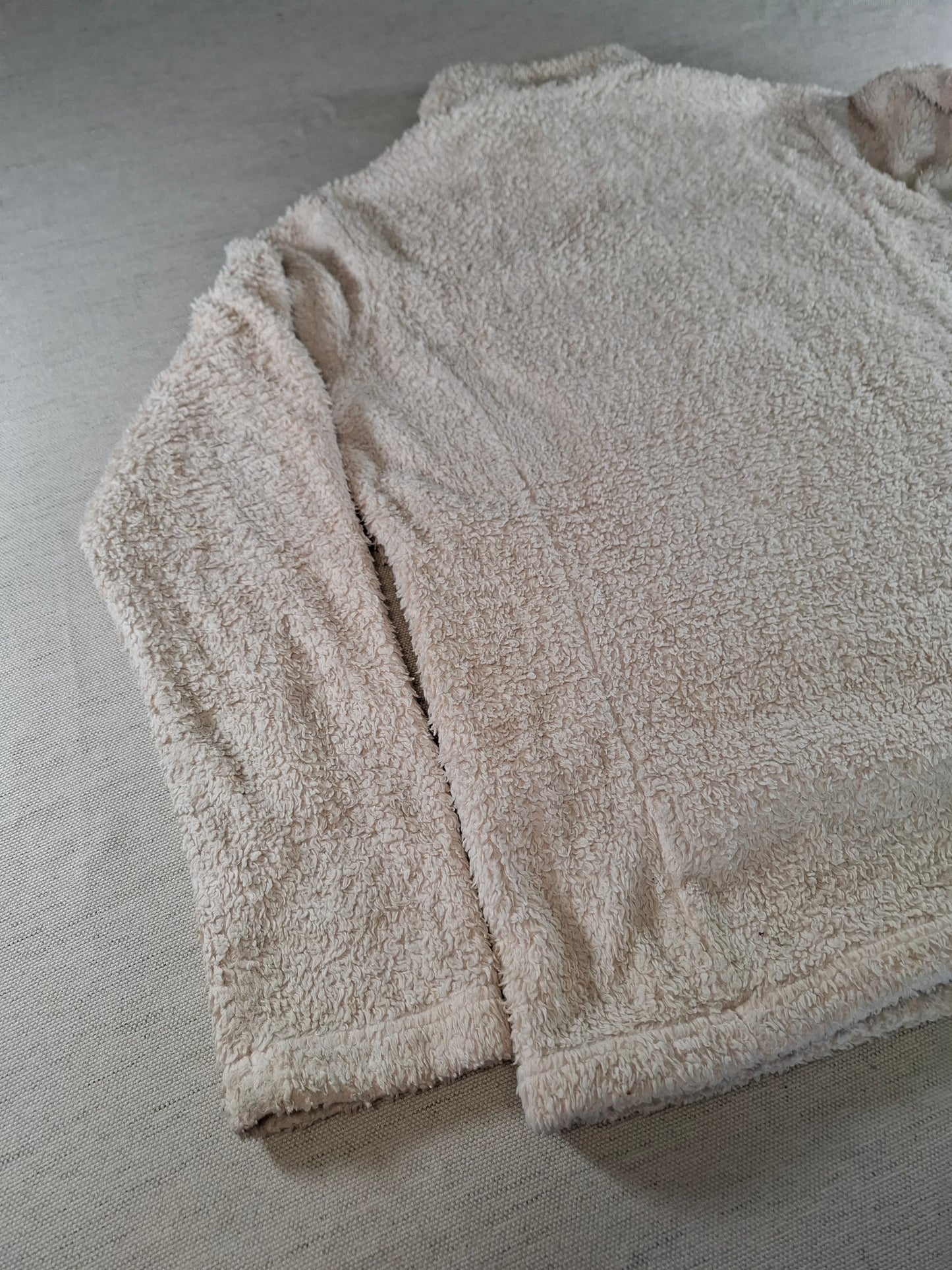 001541 – Patagonia Quarter-Zip Fleece – Cream, Size XL