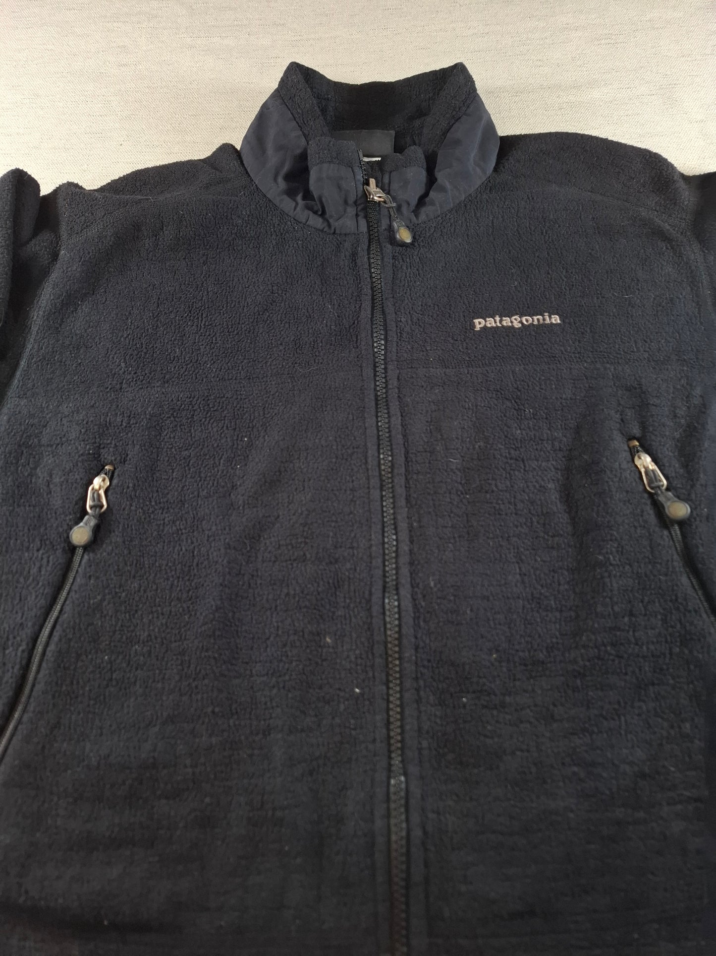 001544 – Patagonia Fleece Jacket – Black, Size M