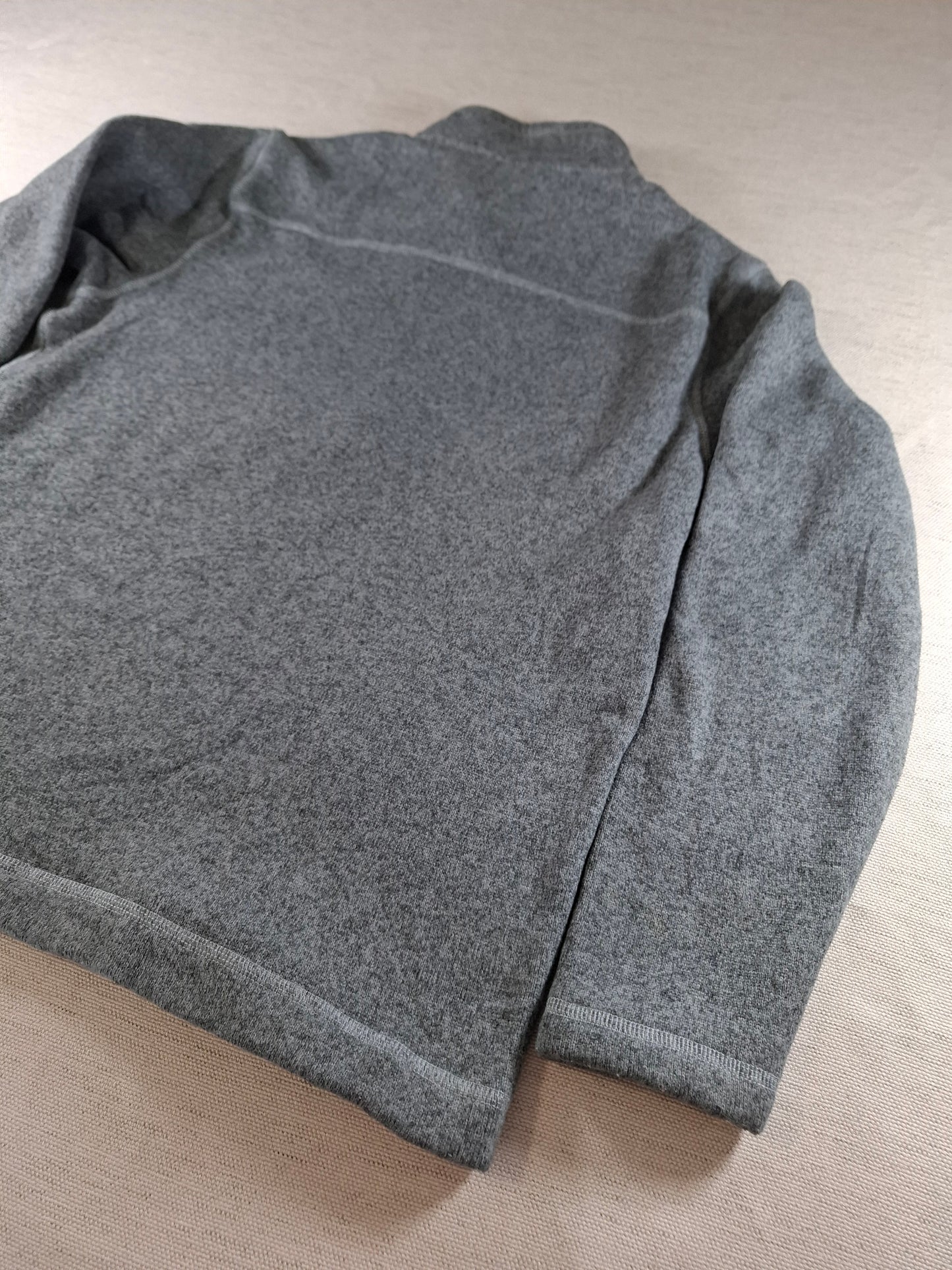001546 – The North Face Half-Zip Fleece – Grey, Size M