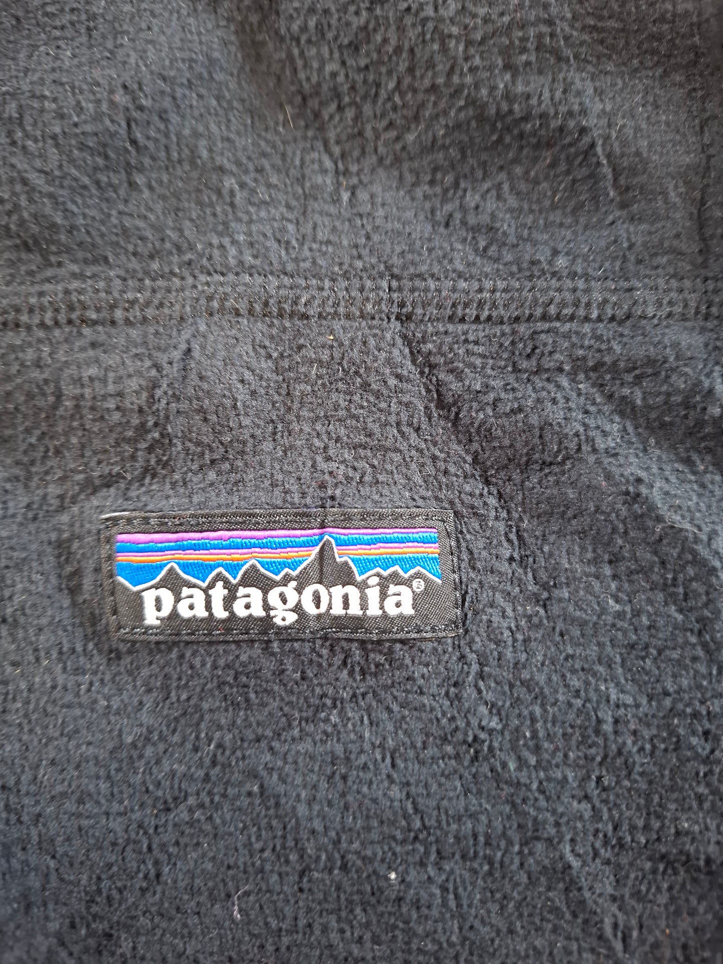 001549 – Patagonia Fleece Jacket – Black, Size Men's S