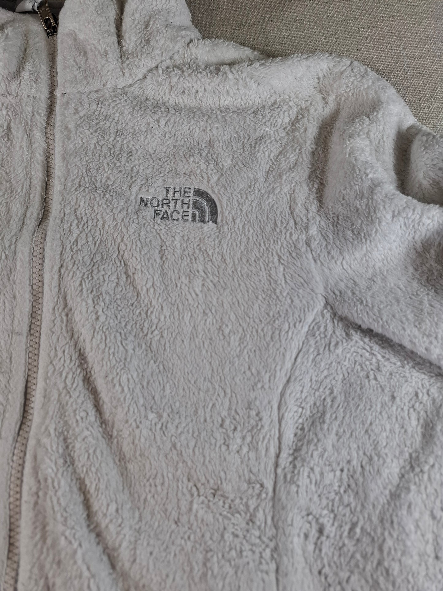 001552 – The North Face Fleece Jacket – White, Size Women's M