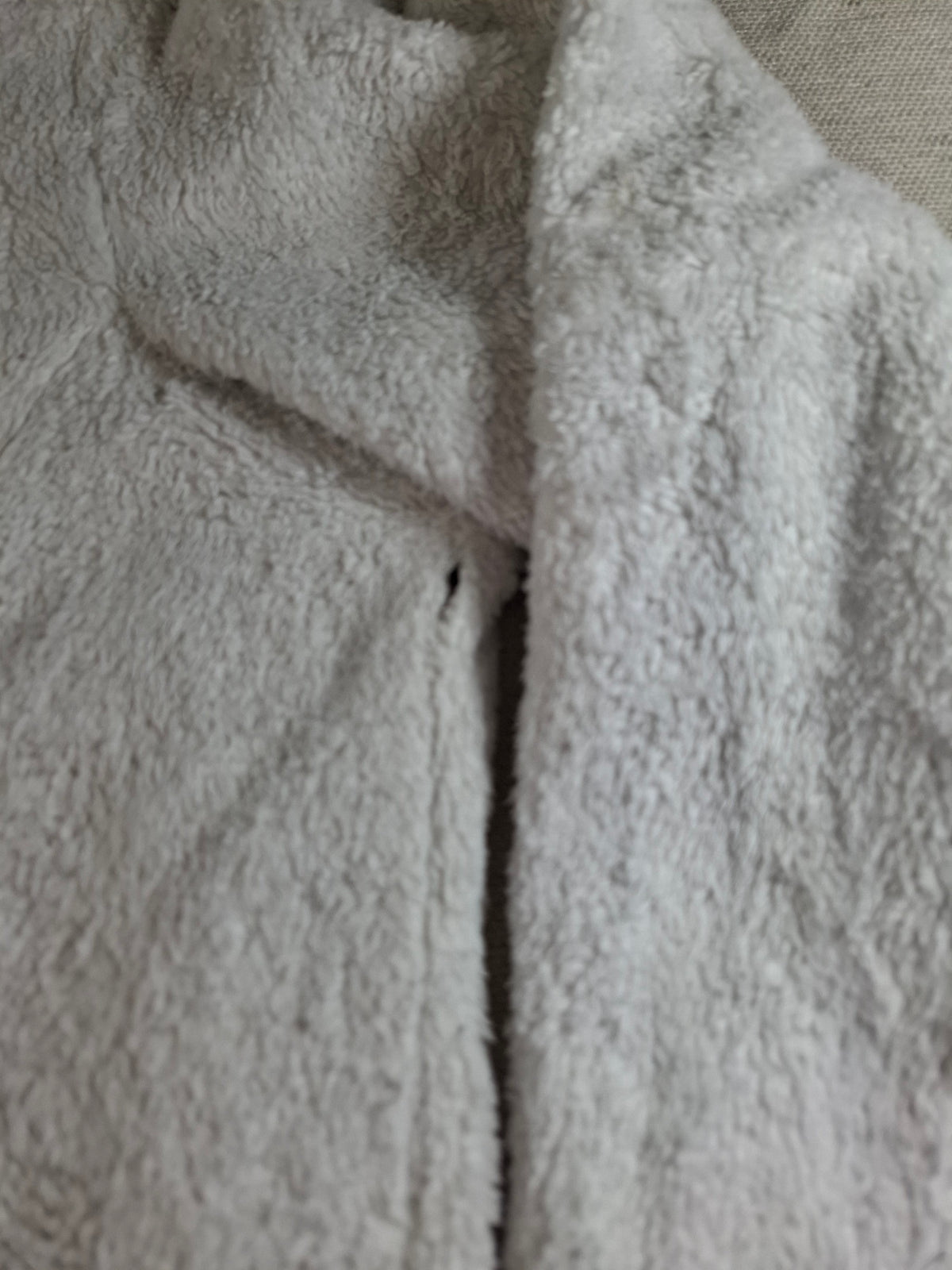 001552 – The North Face Fleece Jacket – White, Size Women's M