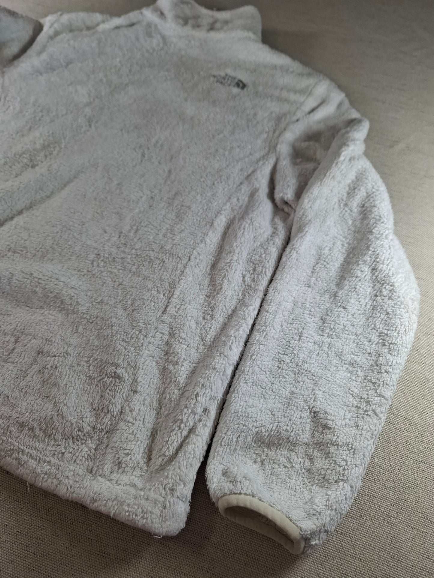 001552 – The North Face Fleece Jacket – White, Size Women's M