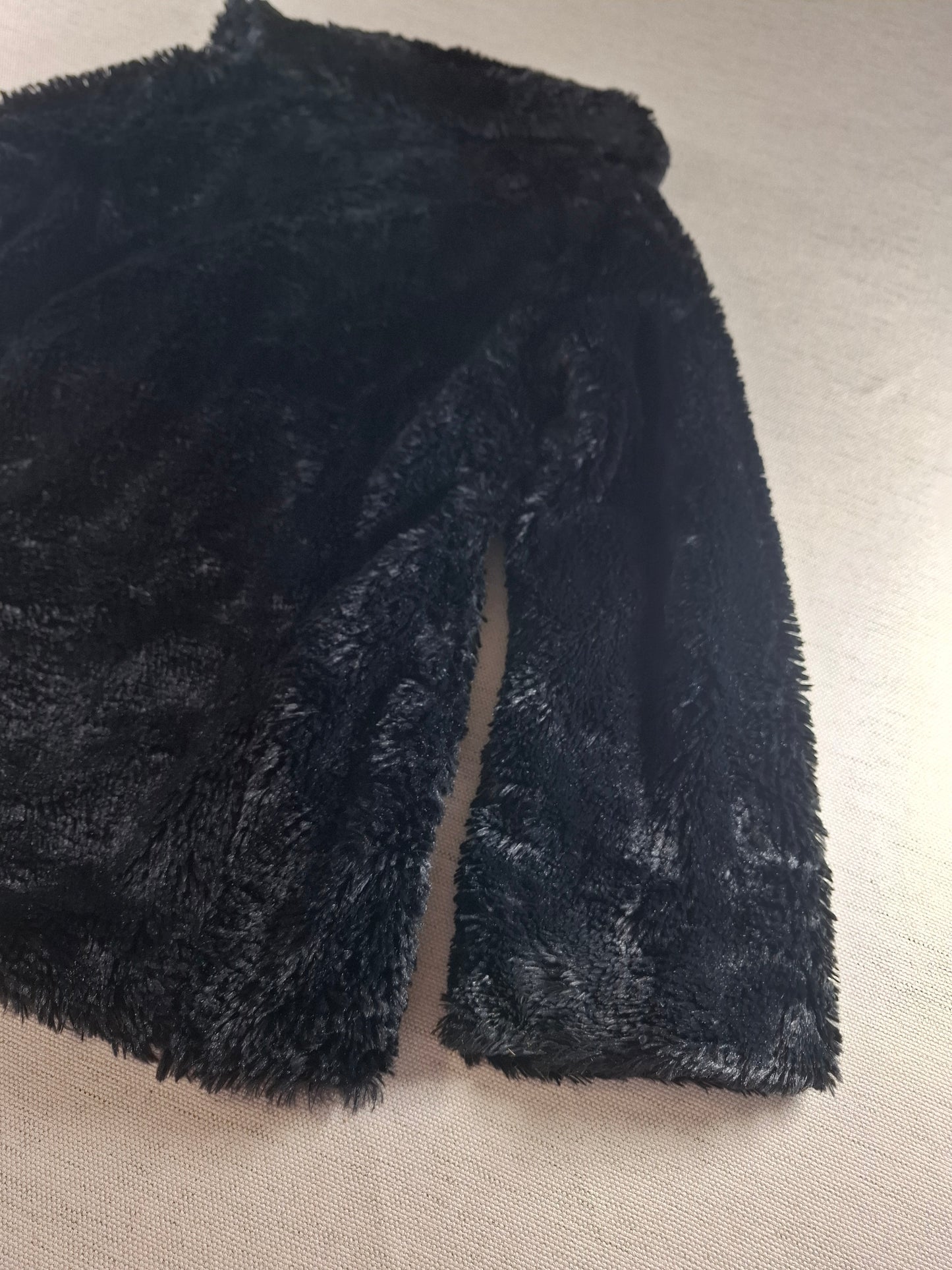 001557 – Patagonia Fleece Jacket – Black, Size Kids 5-6 years