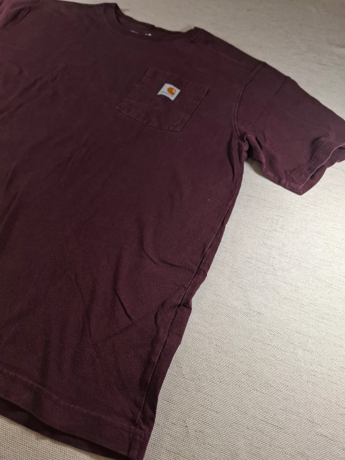001567 – Carhartt T-Shirt – Burgundy Red, Size L