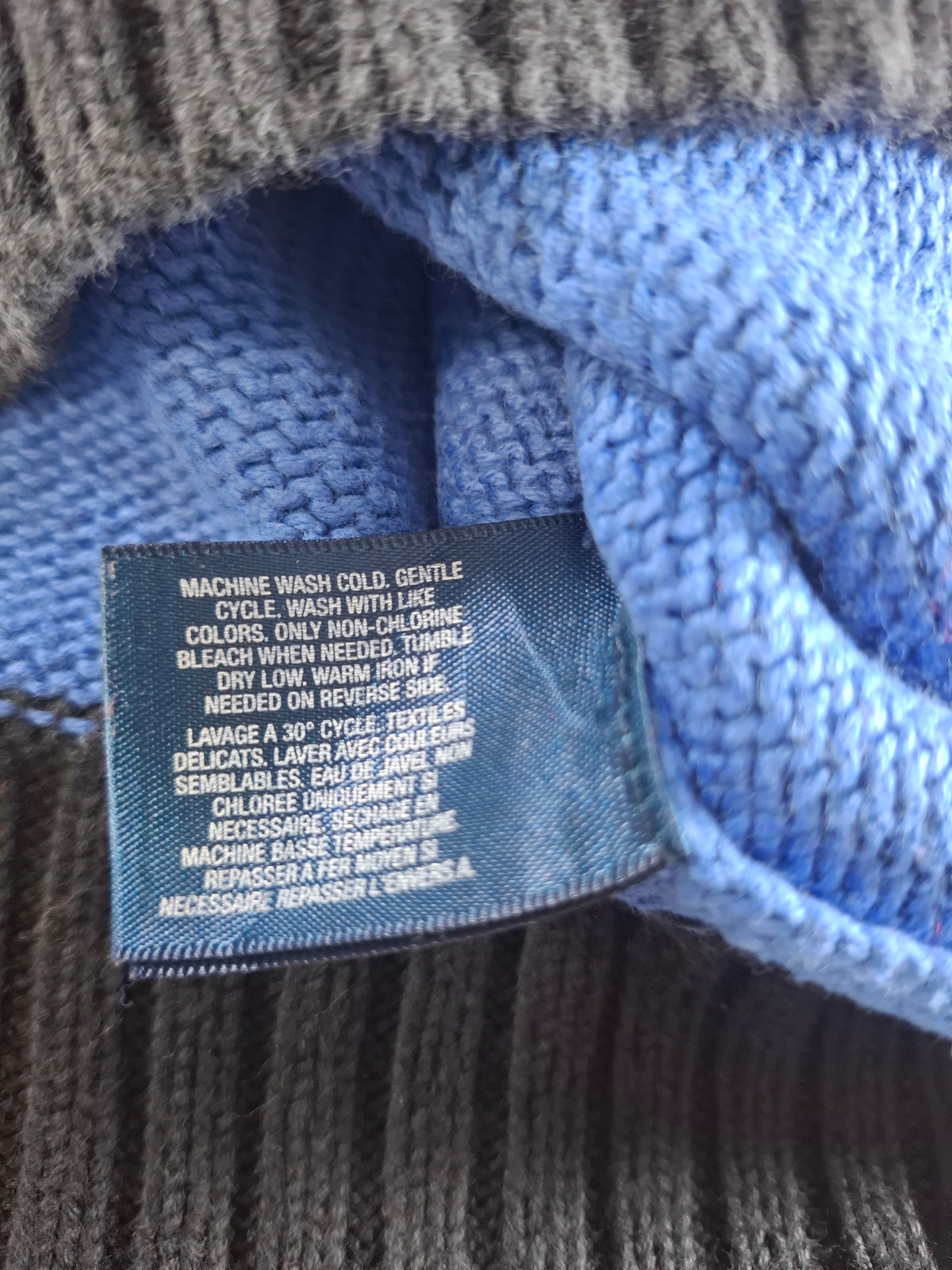 001580 – Polo Ralph Lauren 1/4 Zip Pullover – Blue/Light Blue, Size XL (Youth size, 18-20 years)