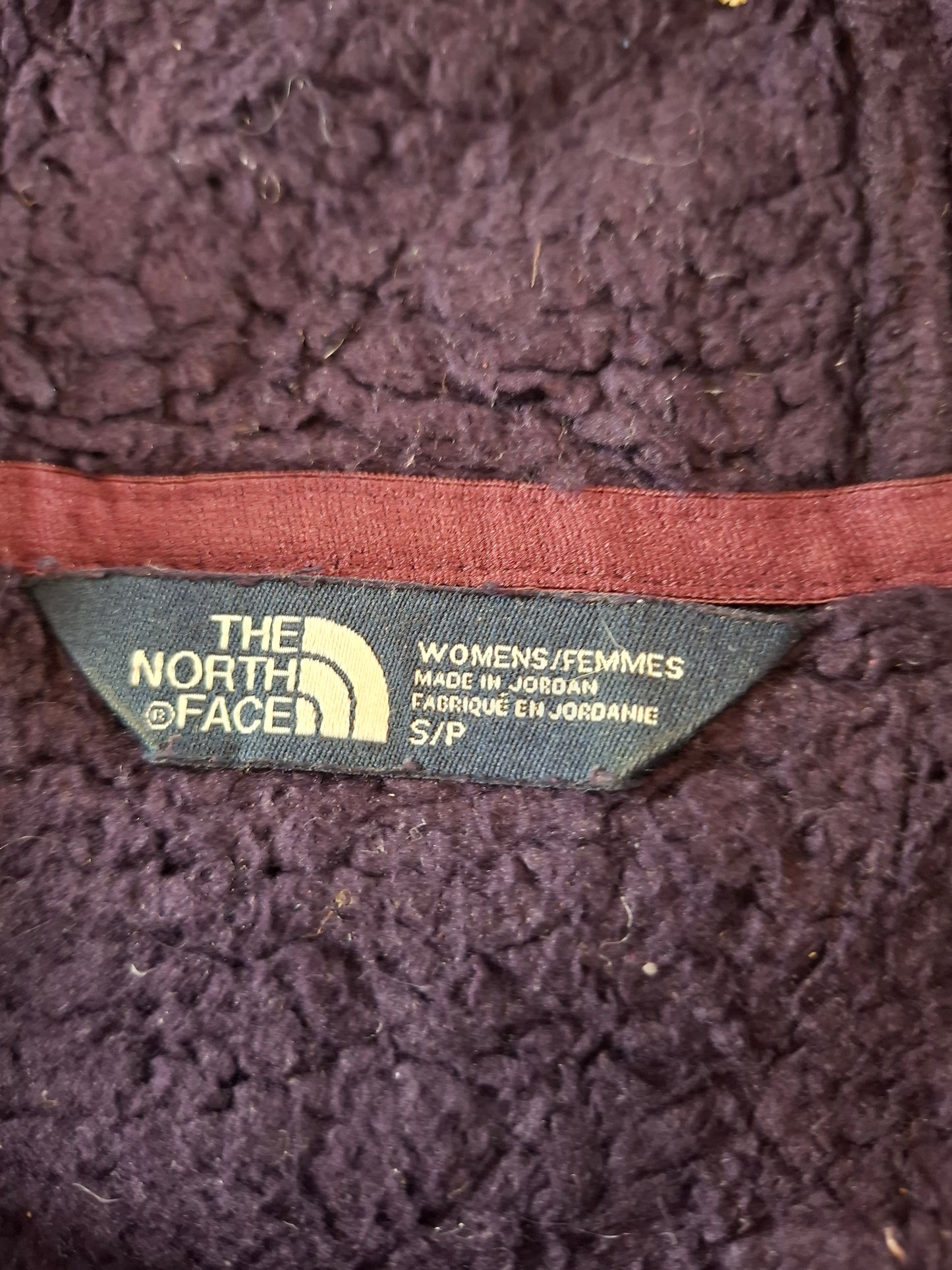 000698 The North Face Fleece hoodie size Women's S Purple