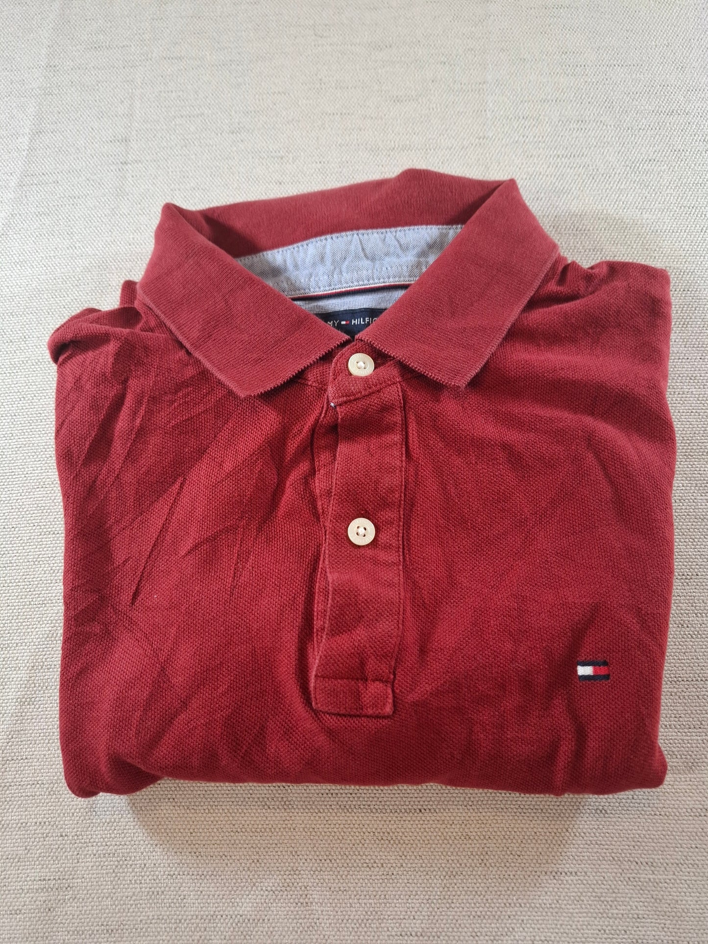 001108 Tommy Hilfiger Polo size L Burgundy