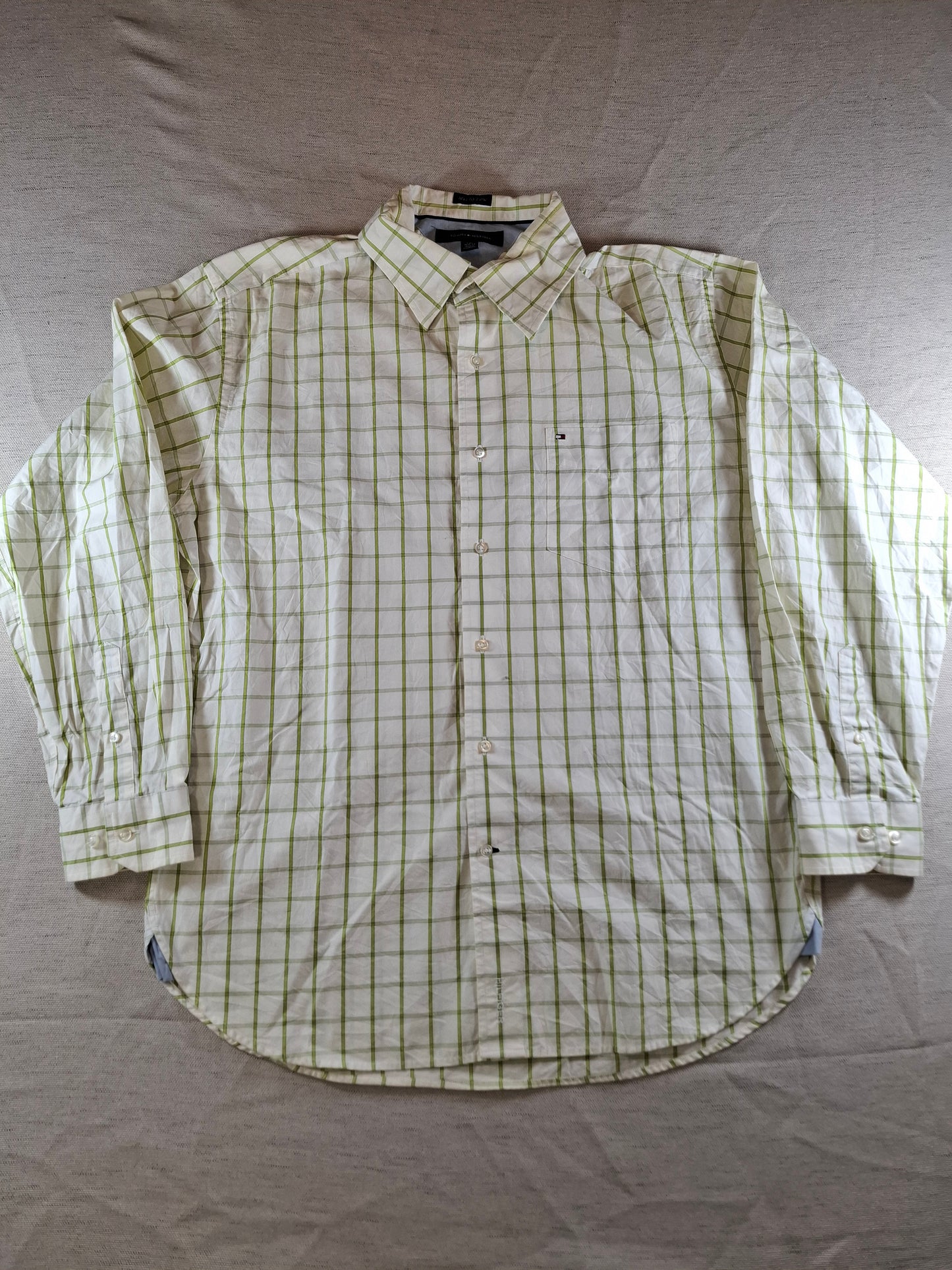 001093 Tommy Hilfiger Button down shirt size 16,5-17 / L Green/ White checkered