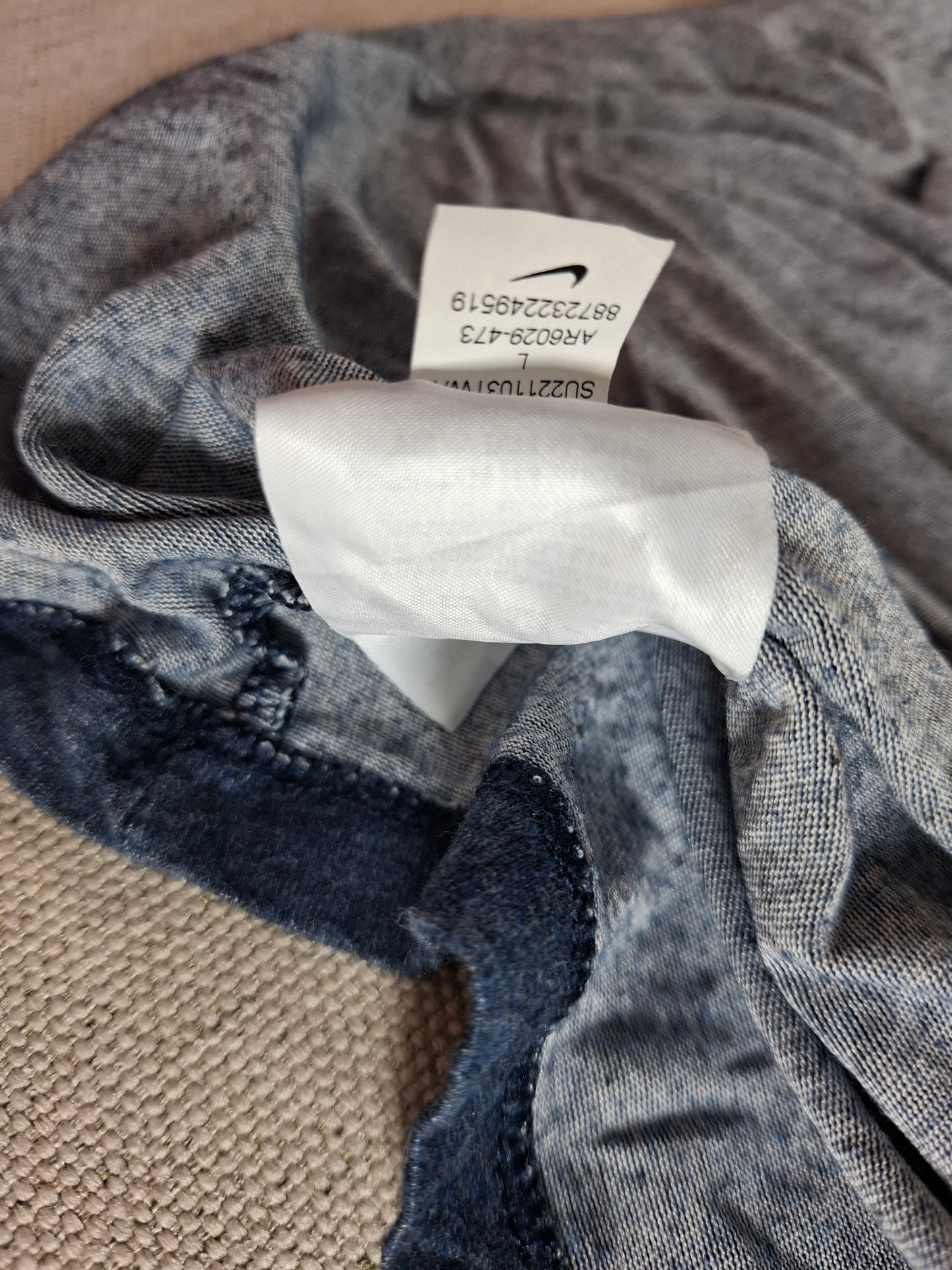 001123 Nike T-shirt size L Navy/ Grey