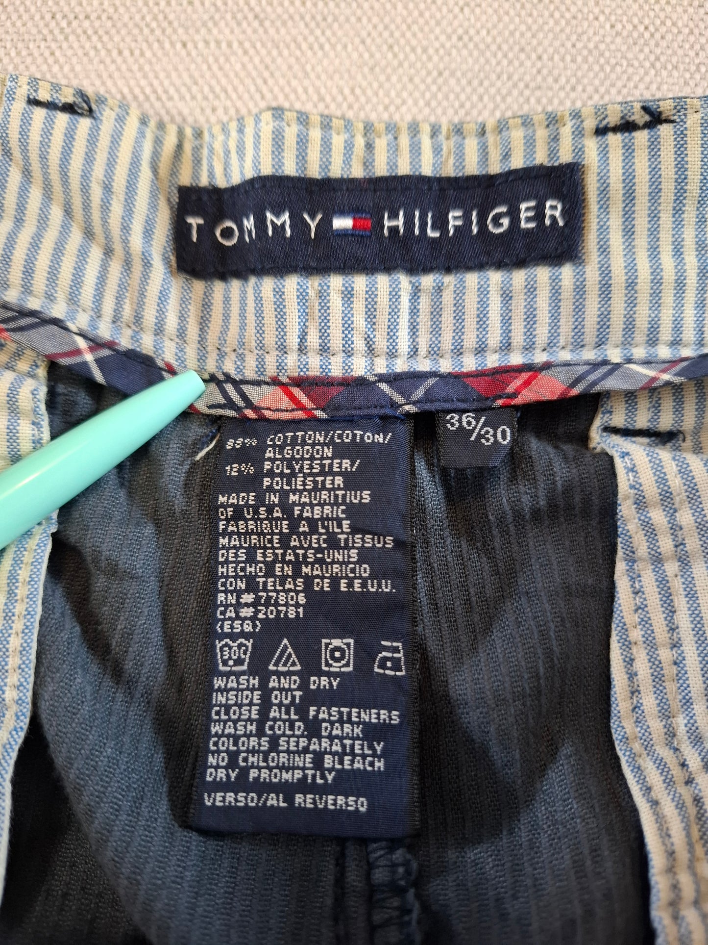 001165 Tommy Hilfiger Corduroy pants size 36/30 Black/Navy