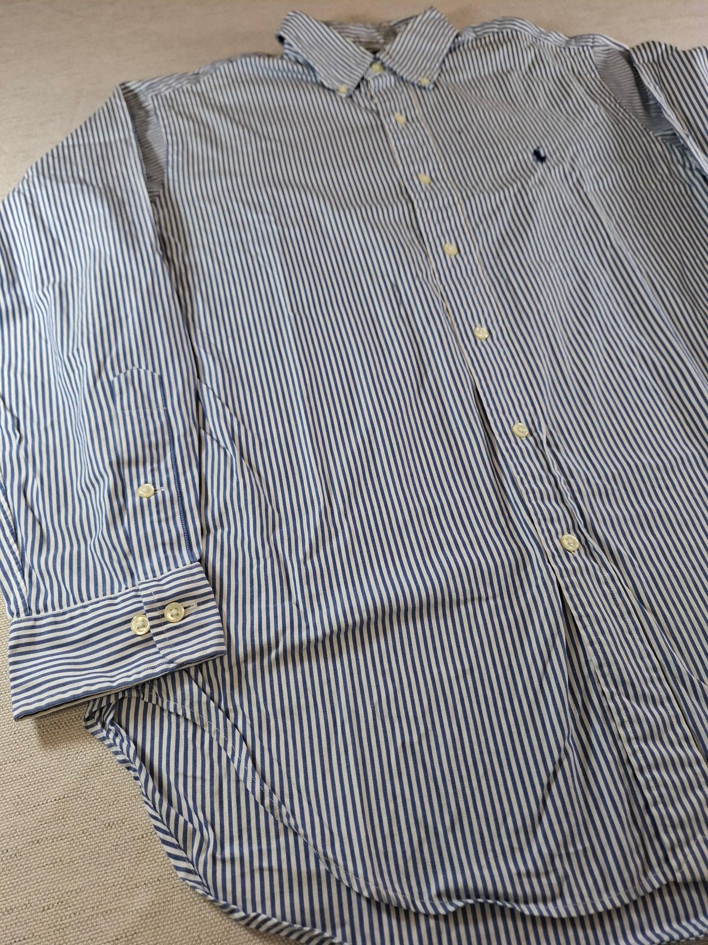 001082 Polo Ralph Lauren Button down shirt size 15.5 / 32-33 Blue/ White striped