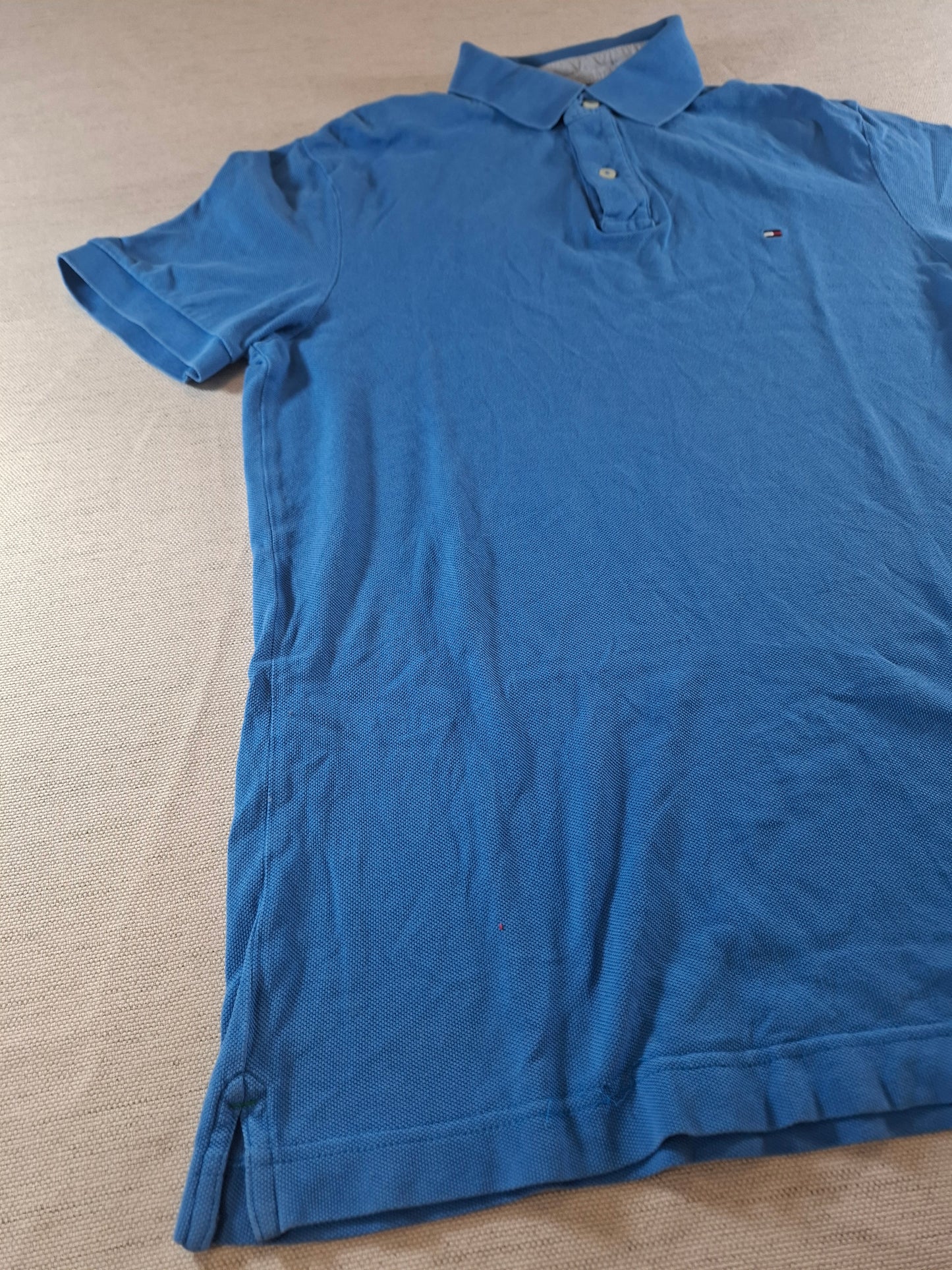 001110 Tommy Hilfiger Polo size M Blue
