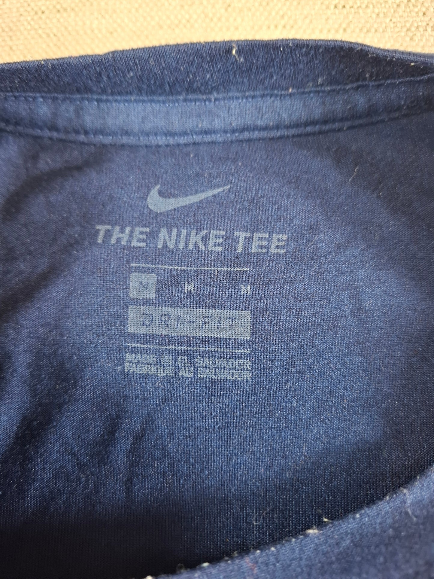 001122 Nike T-shirt size M Navy