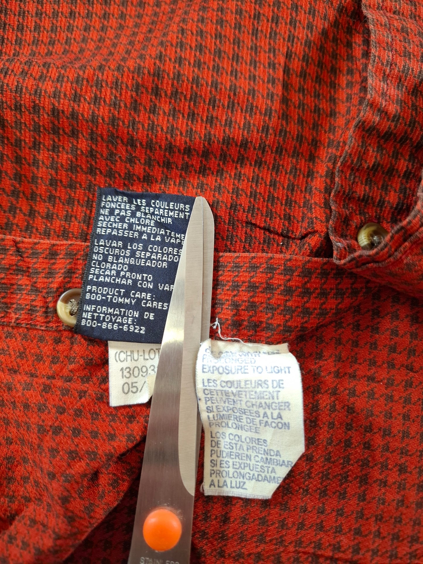 001091 Tommy Hilfiger Button down shirt size L Red/ Black checkered