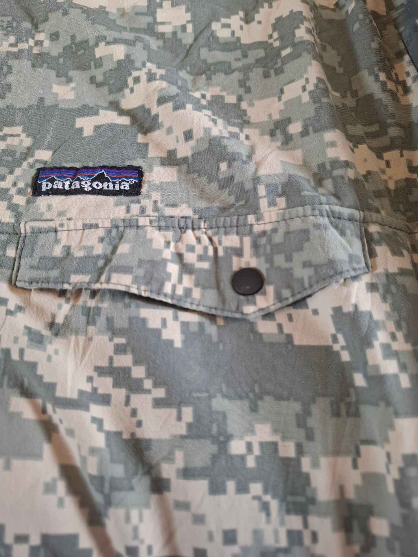 J156 Patagonia jacket UCP cammo/ Brown fleece L