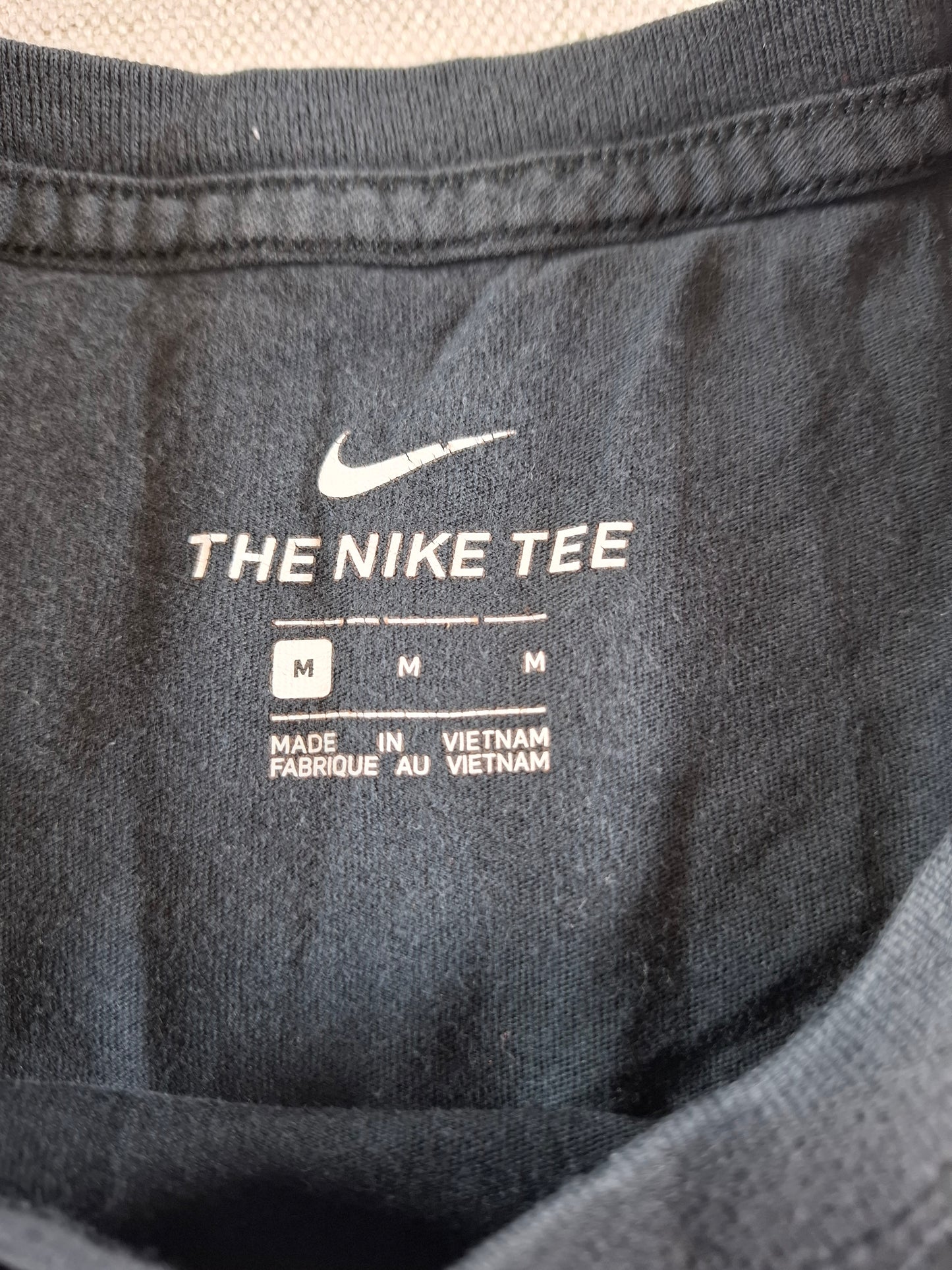 001126 Nike T-shirt size M Black