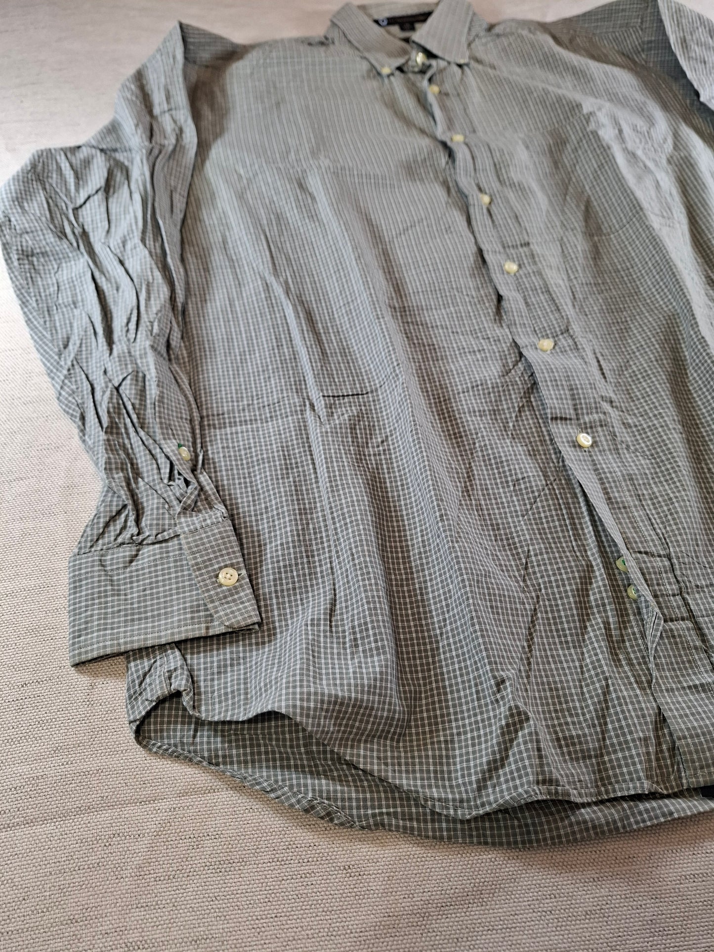 001092 Tommy Hilfiger Button down shirt size 16 / 34-35 Green/ White checkered