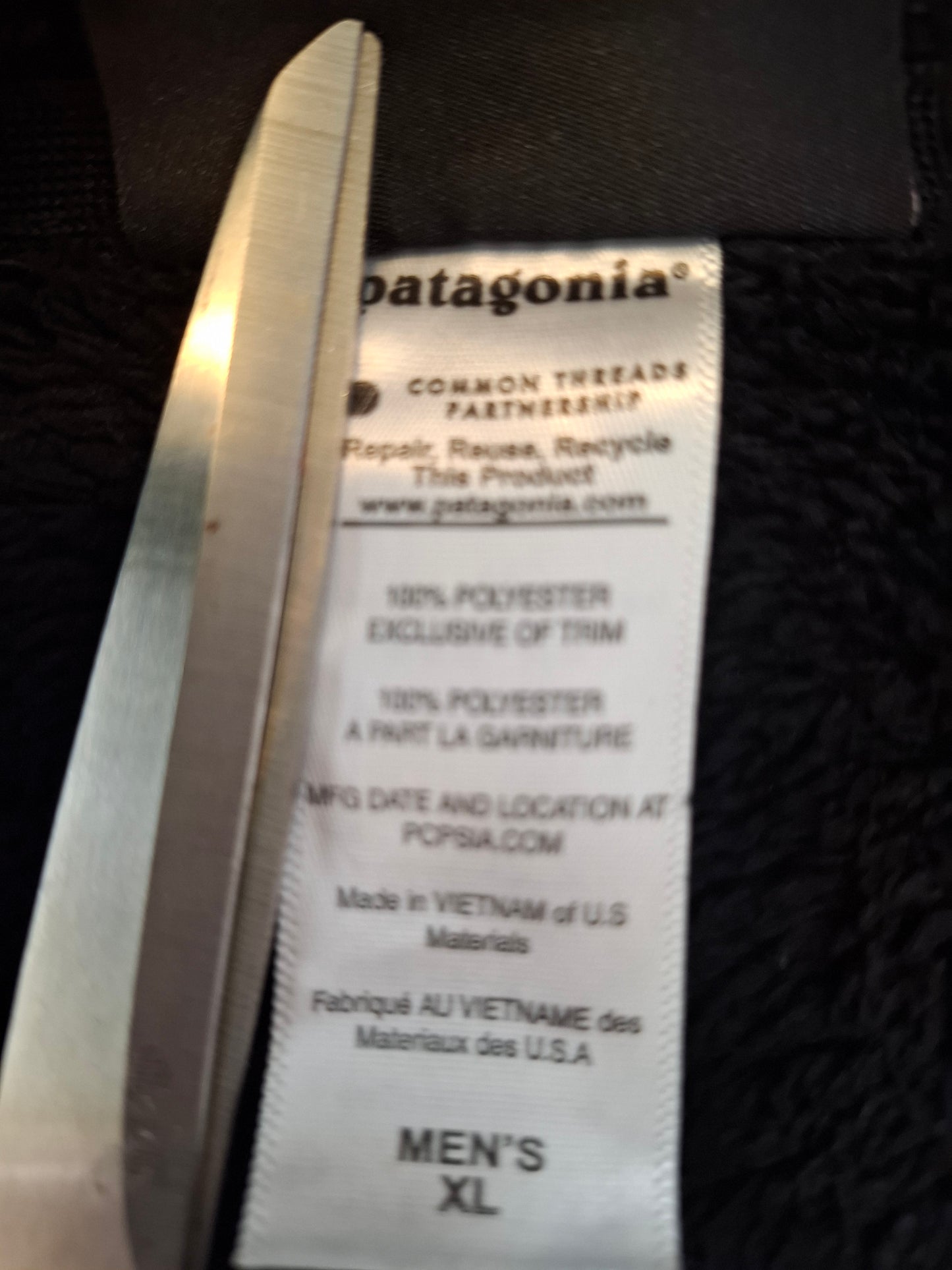 000689 Patagonia Fleece size XL Black