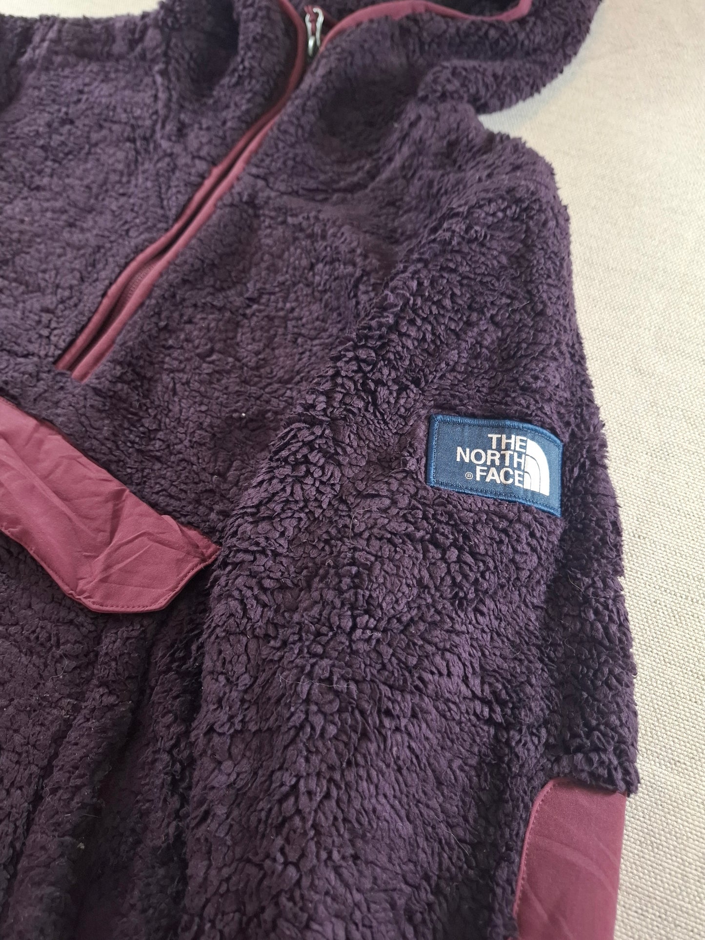 000698 The North Face Fleece hoodie size Women's S Purple