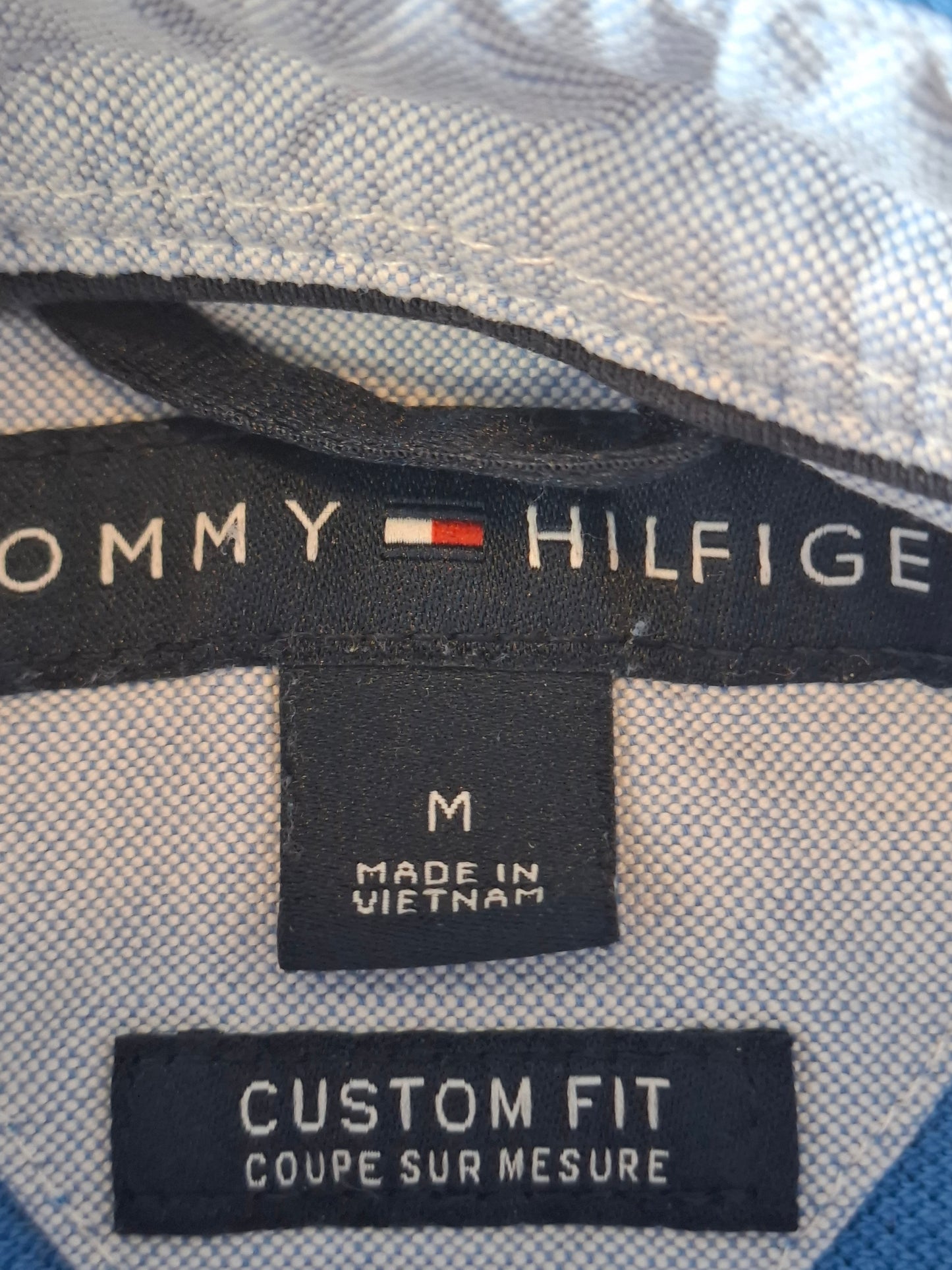 001110 Tommy Hilfiger Polo size M Blue
