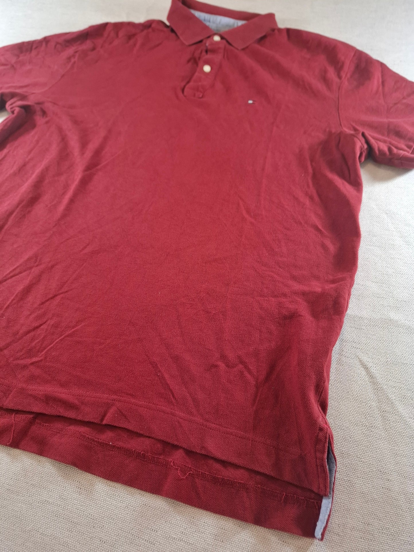 001108 Tommy Hilfiger Polo size L Burgundy