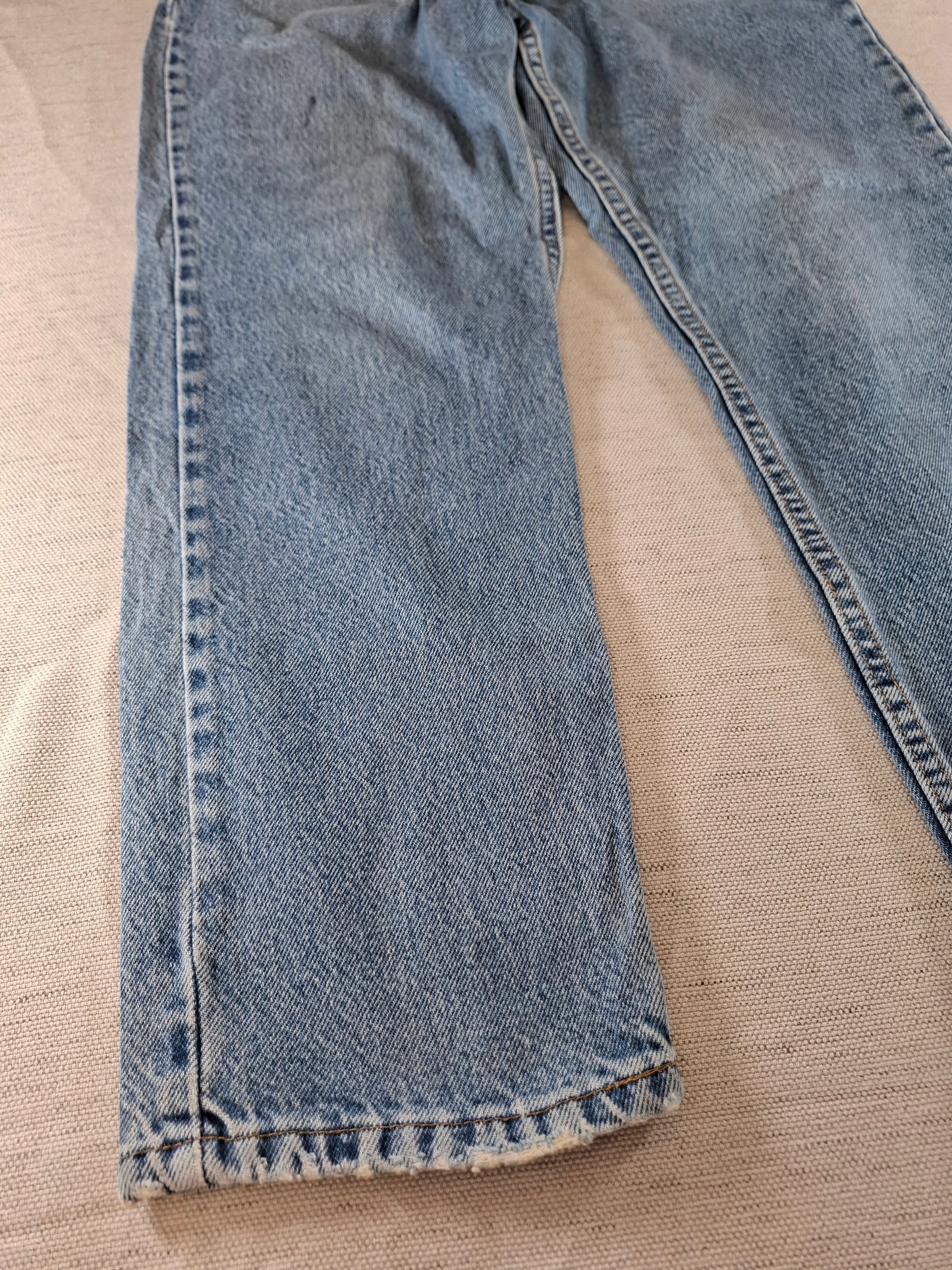 000177 Levi's 550 Jeans size 31/27 Blue