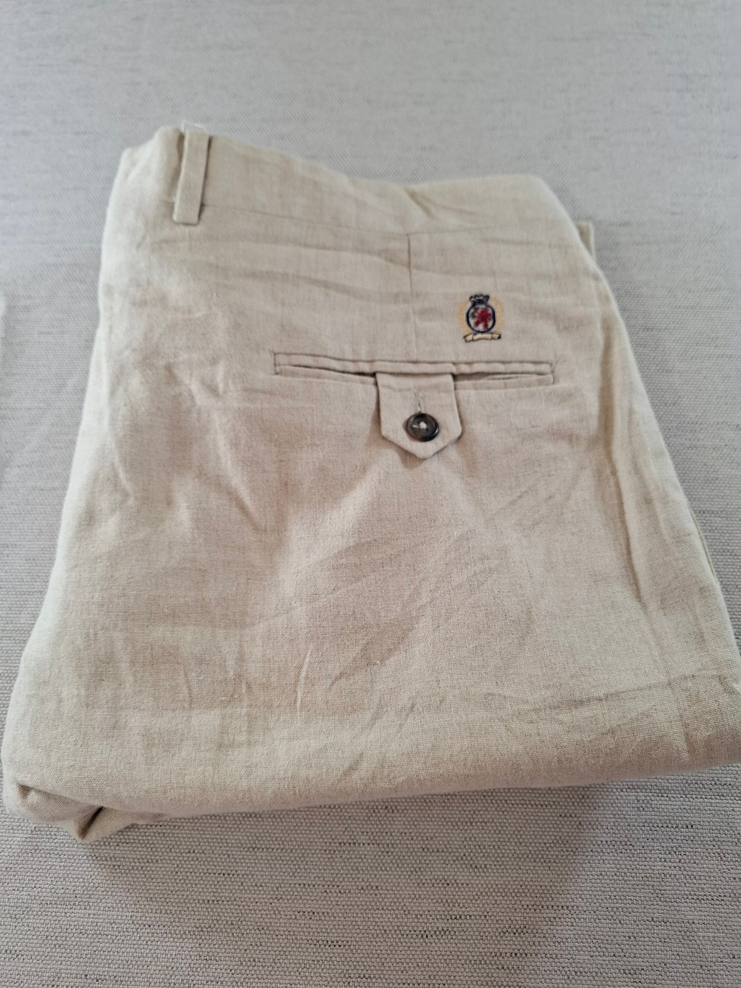 000170 Tommy Hilfiger Chino size 38/30 Khaki